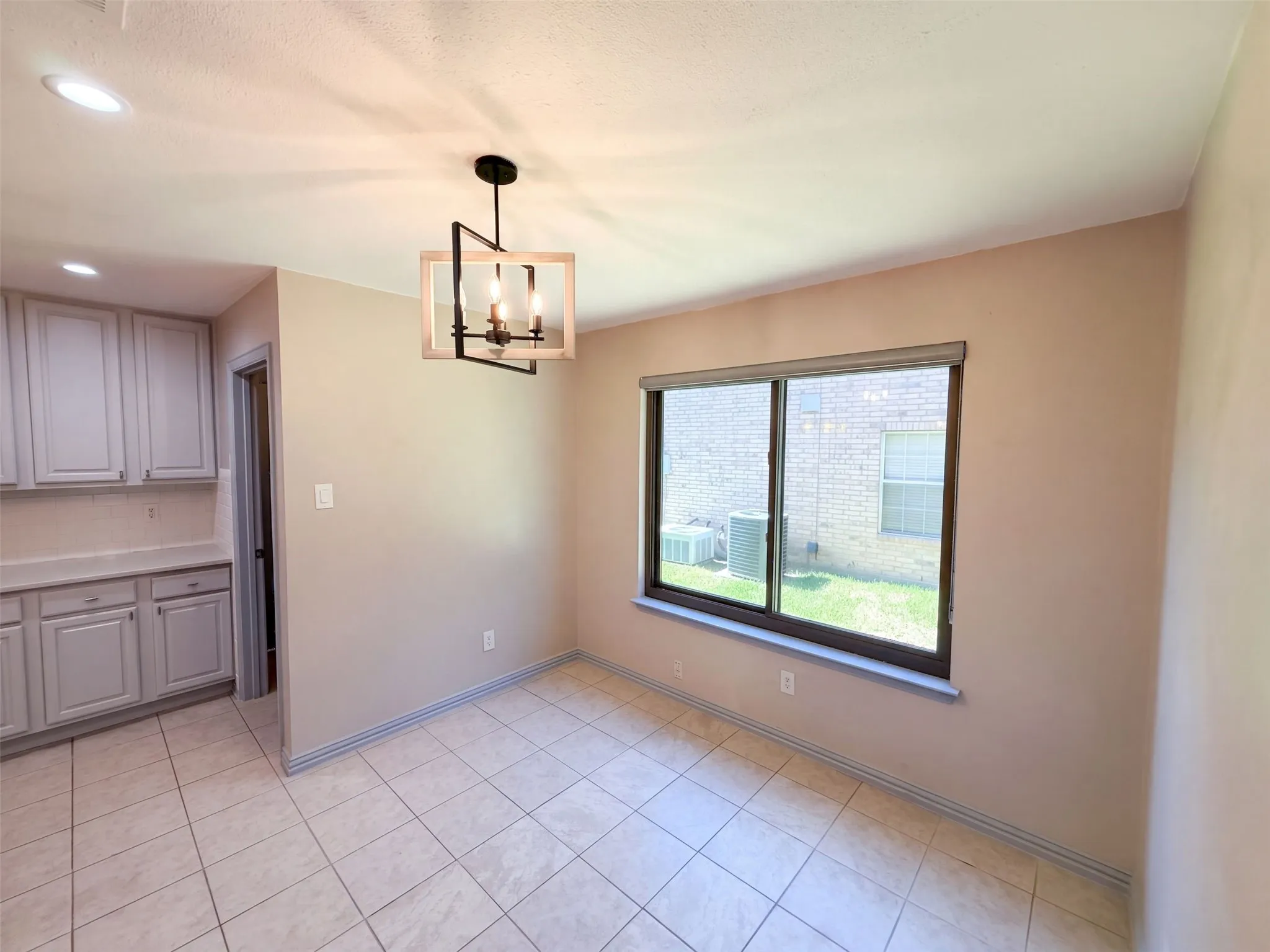 Single Family Residence For Sale in Collin County , 4412 Cedar Valley Drive, Plano, Texas 75024, 5 Bedroom, 3 Bathroom, 2 Garage spaces, 3,152 Sqft, built in 1996, mls#21407735, Real Estate Agent in Plano, Homes For Sale in Collin county, Homes For Sale in Plano, Realtor in Plano Texas, Real Estate Brokerage Independent Realty Texas, Luminita Cordes Realtor