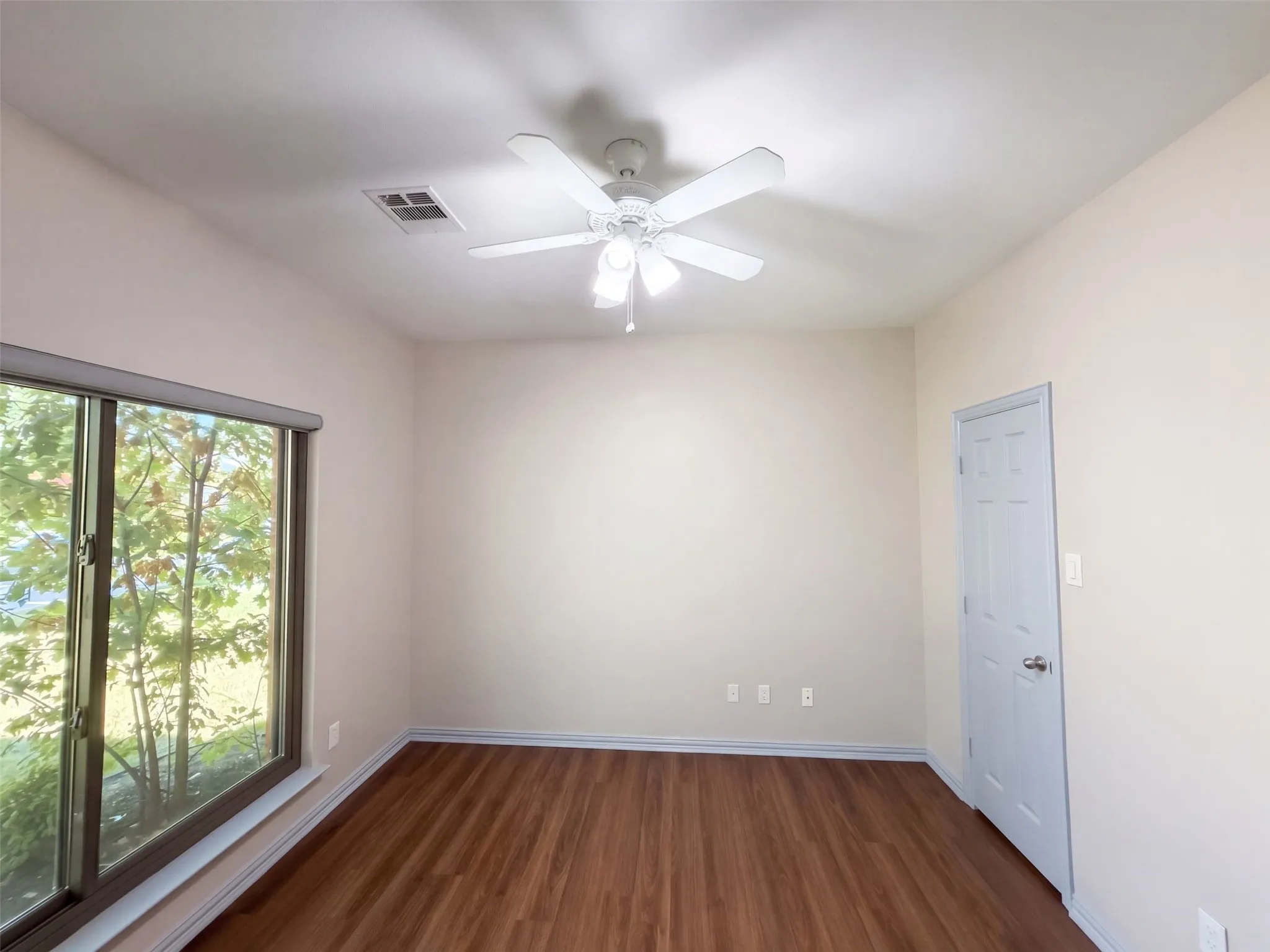 Single Family Residence For Sale in Collin County , 4412 Cedar Valley Drive, Plano, Texas 75024, 5 Bedroom, 3 Bathroom, 2 Garage spaces, 3,152 Sqft, built in 1996, mls#21407735, Real Estate Agent in Plano, Homes For Sale in Collin county, Homes For Sale in Plano, Realtor in Plano Texas, Real Estate Brokerage Independent Realty Texas, Luminita Cordes Realtor