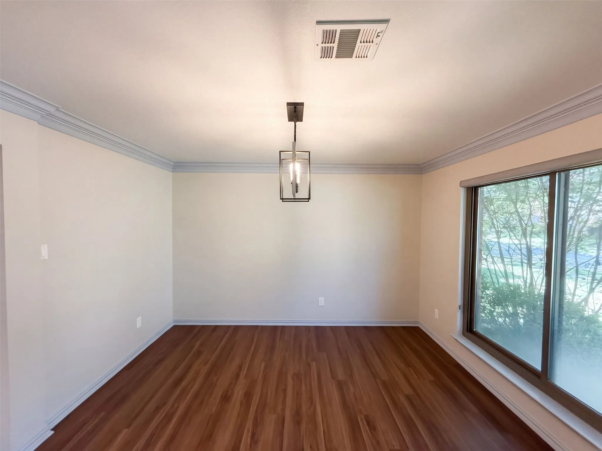Single Family Residence For Sale in Collin County , 4412 Cedar Valley Drive, Plano, Texas 75024, 5 Bedroom, 3 Bathroom, 2 Garage spaces, 3,152 Sqft, built in 1996, mls#21407735, Real Estate Agent in Plano, Homes For Sale in Collin county, Homes For Sale in Plano, Realtor in Plano Texas, Real Estate Brokerage Independent Realty Texas, Luminita Cordes Realtor