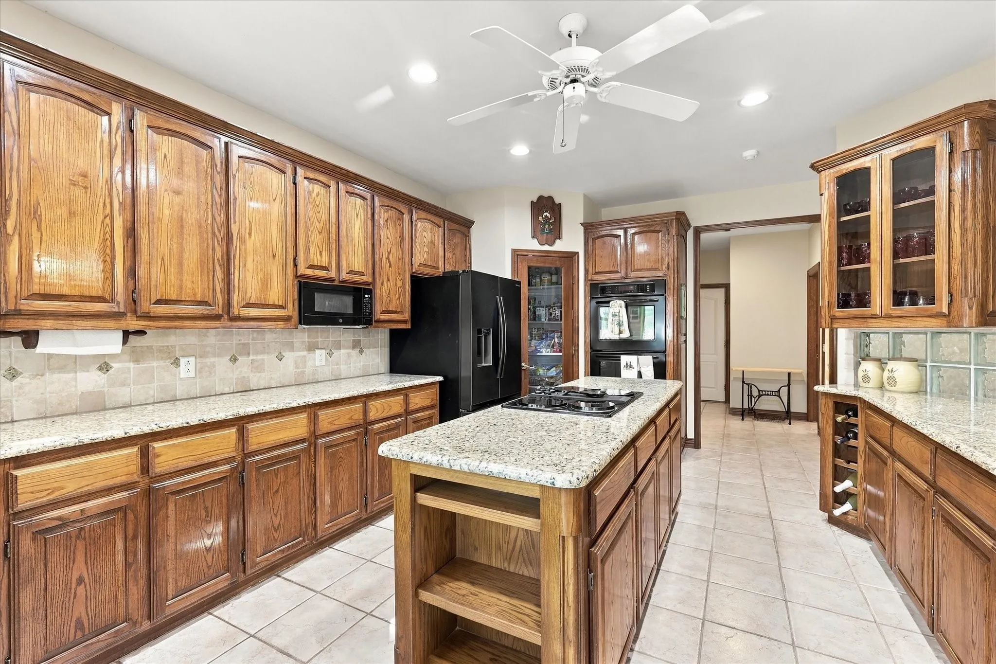 Single Family Residence For Sale in Denton County , 1912 Kipling Drive, Flower Mound, Texas 75022, 4 Bedroom, 4 Bathroom, 3 Garage spaces, 3,440 Sqft, built in 1994, mls#21398051, Real Estate Agent in Flower Mound, Homes For Sale in Denton county, Homes For Sale in Flower Mound, Realtor in Flower Mound Texas, Real Estate Brokerage Independent Realty Texas, Luminita Cordes Realtor