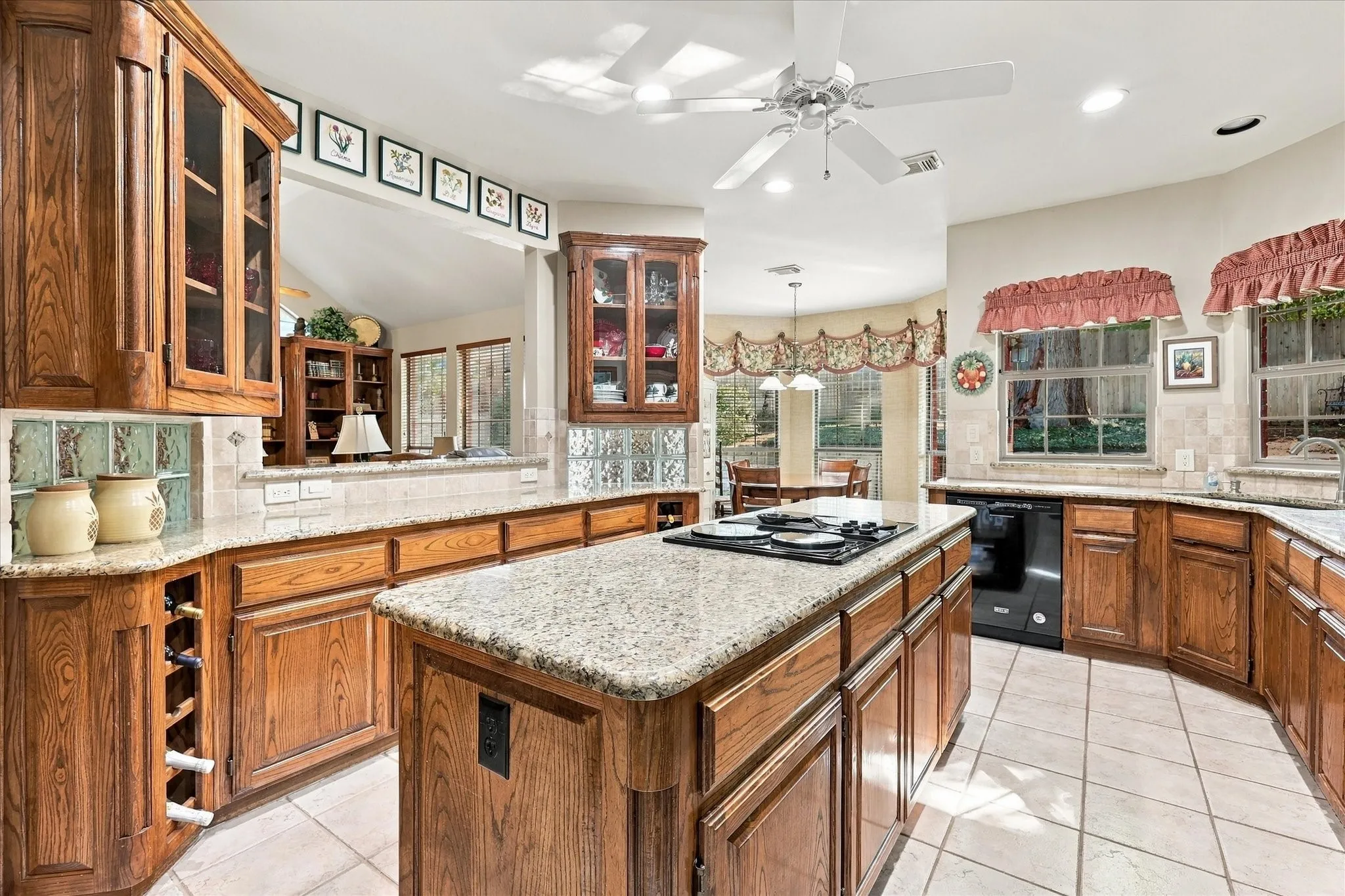 Single Family Residence For Sale in Denton County , 1912 Kipling Drive, Flower Mound, Texas 75022, 4 Bedroom, 4 Bathroom, 3 Garage spaces, 3,440 Sqft, built in 1994, mls#21398051, Real Estate Agent in Flower Mound, Homes For Sale in Denton county, Homes For Sale in Flower Mound, Realtor in Flower Mound Texas, Real Estate Brokerage Independent Realty Texas, Luminita Cordes Realtor