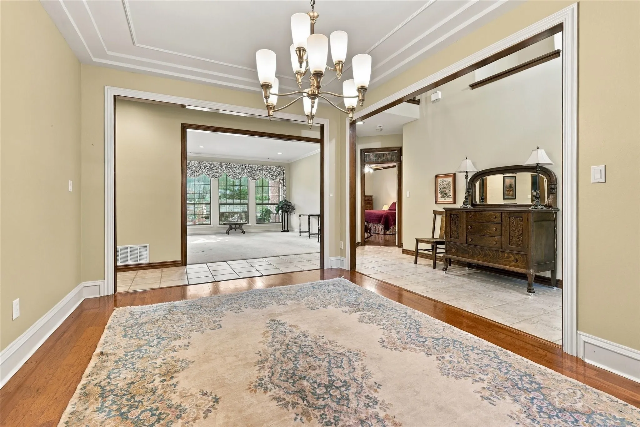 Single Family Residence For Sale in Denton County , 1912 Kipling Drive, Flower Mound, Texas 75022, 4 Bedroom, 4 Bathroom, 3 Garage spaces, 3,440 Sqft, built in 1994, mls#21398051, Real Estate Agent in Flower Mound, Homes For Sale in Denton county, Homes For Sale in Flower Mound, Realtor in Flower Mound Texas, Real Estate Brokerage Independent Realty Texas, Luminita Cordes Realtor