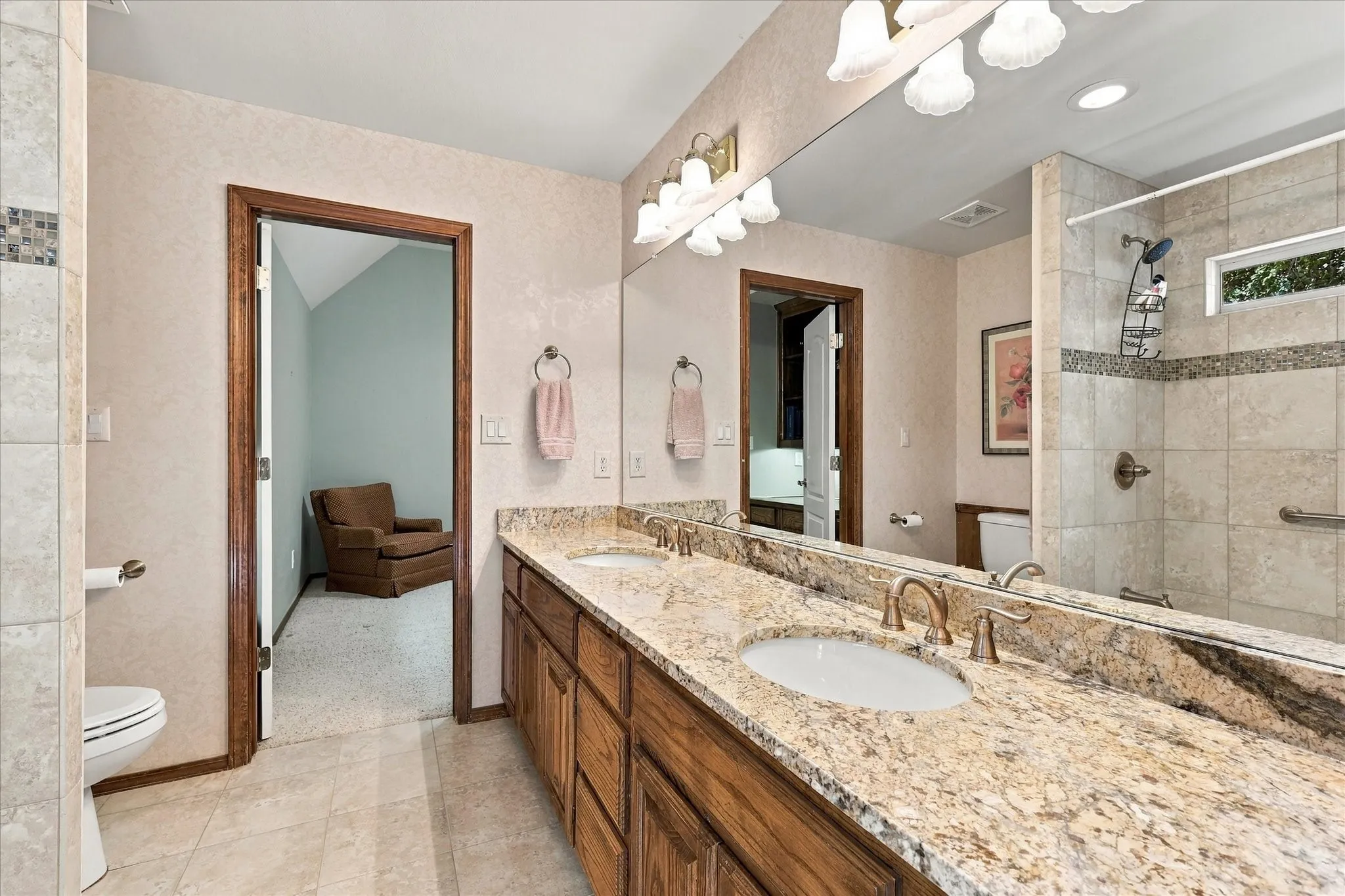 Single Family Residence For Sale in Denton County , 1912 Kipling Drive, Flower Mound, Texas 75022, 4 Bedroom, 4 Bathroom, 3 Garage spaces, 3,440 Sqft, built in 1994, mls#21398051, Real Estate Agent in Flower Mound, Homes For Sale in Denton county, Homes For Sale in Flower Mound, Realtor in Flower Mound Texas, Real Estate Brokerage Independent Realty Texas, Luminita Cordes Realtor