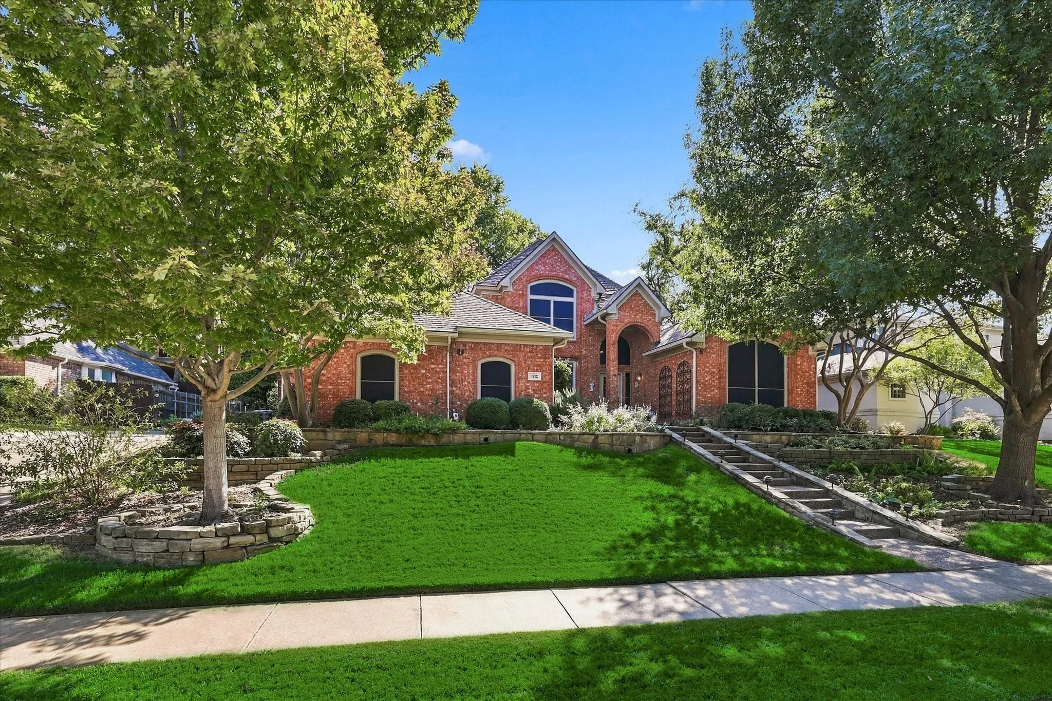 Single Family Residence For Sale in Denton County , 1912 Kipling Drive, Flower Mound, Texas 75022, 4 Bedroom, 4 Bathroom, 3 Garage spaces, 3,440 Sqft, built in 1994, mls#21398051, Real Estate Agent in Flower Mound, Homes For Sale in Denton county, Homes For Sale in Flower Mound, Realtor in Flower Mound Texas, Real Estate Brokerage Independent Realty Texas, Luminita Cordes Realtor