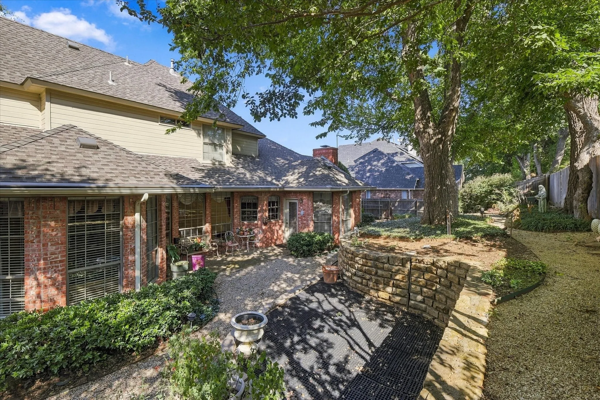 Single Family Residence For Sale in Denton County , 1912 Kipling Drive, Flower Mound, Texas 75022, 4 Bedroom, 4 Bathroom, 3 Garage spaces, 3,440 Sqft, built in 1994, mls#21398051, Real Estate Agent in Flower Mound, Homes For Sale in Denton county, Homes For Sale in Flower Mound, Realtor in Flower Mound Texas, Real Estate Brokerage Independent Realty Texas, Luminita Cordes Realtor