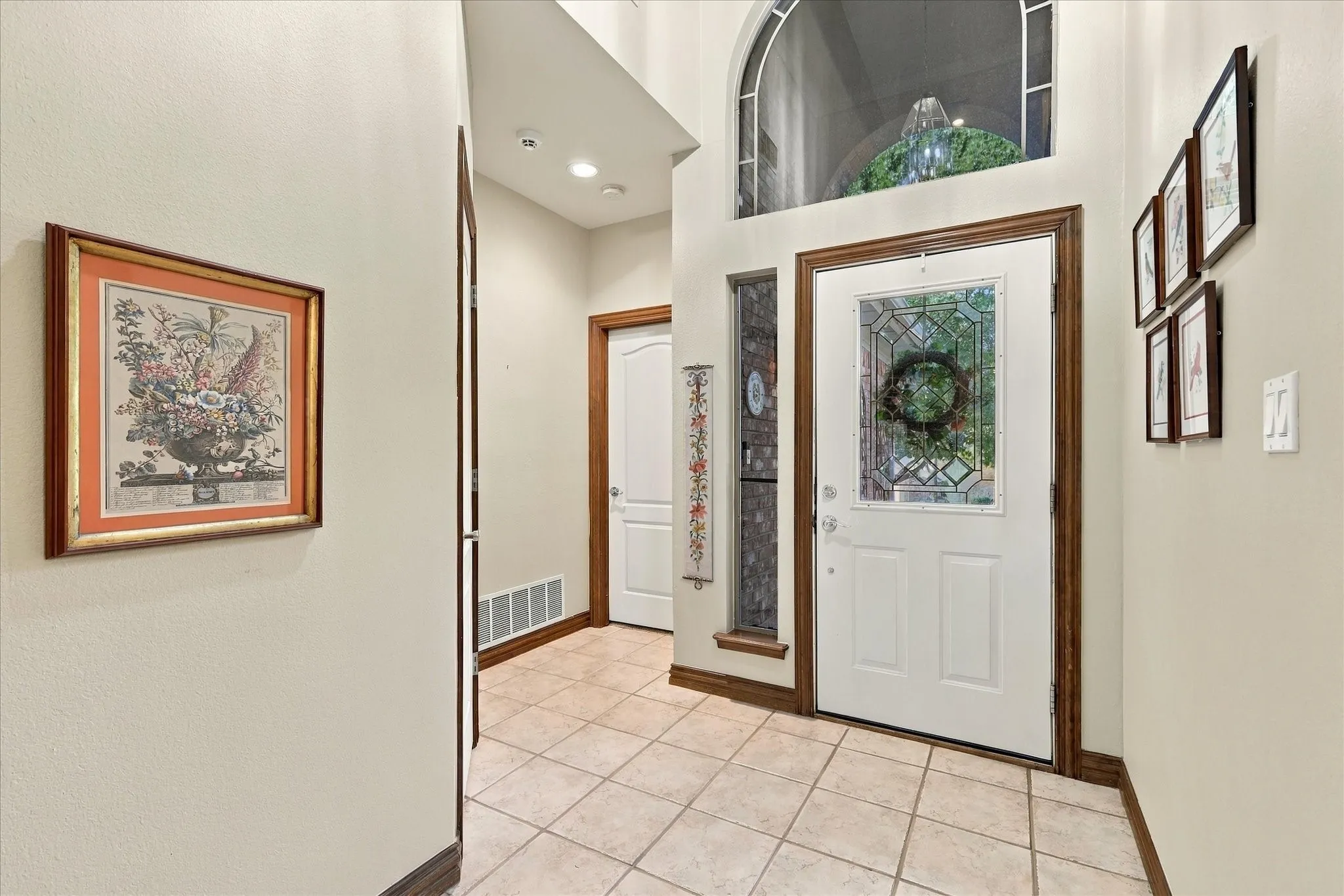 Single Family Residence For Sale in Denton County , 1912 Kipling Drive, Flower Mound, Texas 75022, 4 Bedroom, 4 Bathroom, 3 Garage spaces, 3,440 Sqft, built in 1994, mls#21398051, Real Estate Agent in Flower Mound, Homes For Sale in Denton county, Homes For Sale in Flower Mound, Realtor in Flower Mound Texas, Real Estate Brokerage Independent Realty Texas, Luminita Cordes Realtor