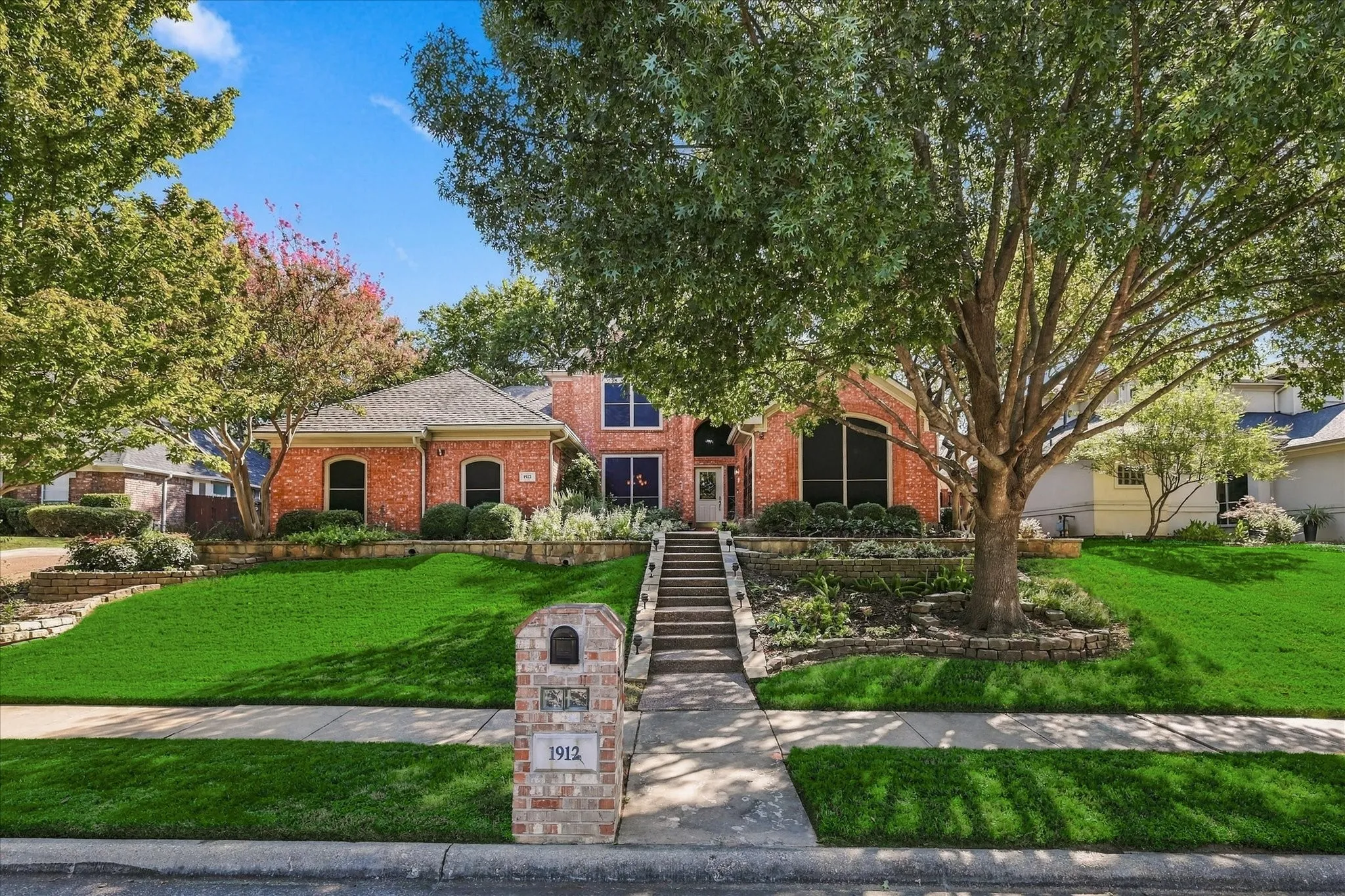 Single Family Residence For Sale
