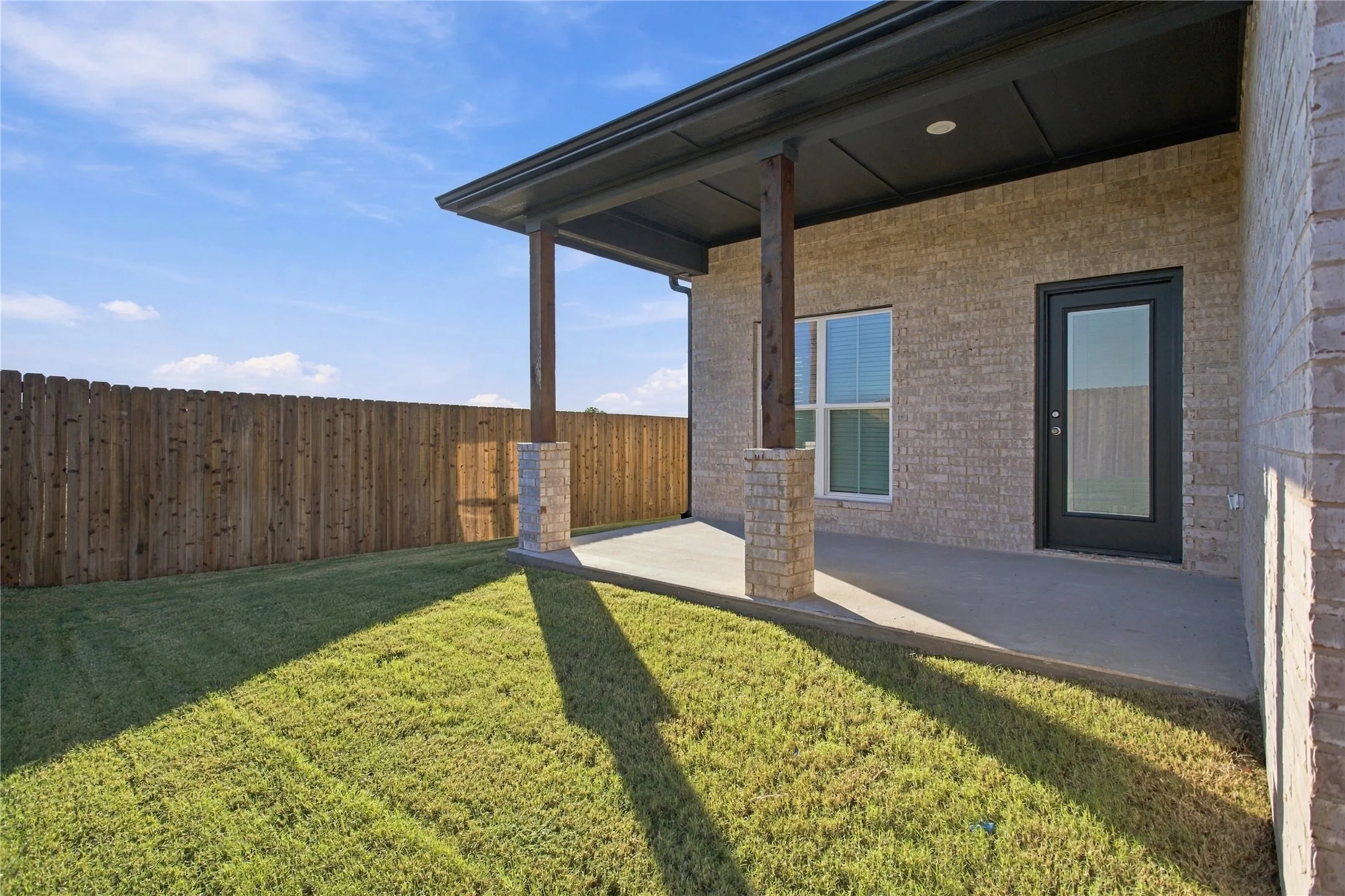 Single Family Residence For Sale in Grayson County , 4215 Hummingbird Drive, Sherman, Texas 75092, 4 Bedroom, 2 Bathroom, 2 Garage spaces, 1,960 Sqft, built in 2026, mls#21407798, Real Estate Agent in Sherman, Homes For Sale in Grayson county, Homes For Sale in Sherman, Realtor in Sherman Texas, Real Estate Brokerage Independent Realty Texas, Luminita Cordes Realtor