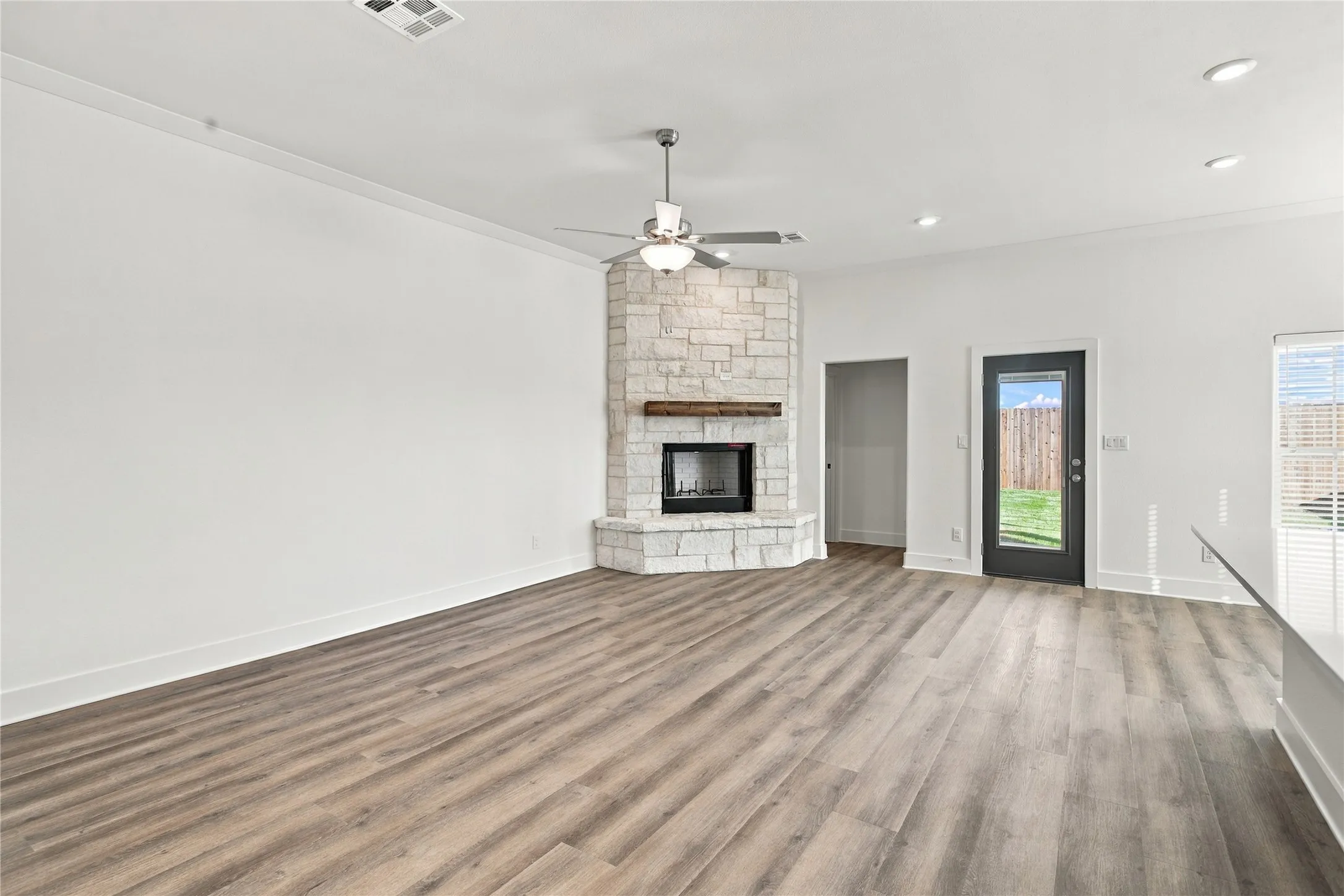 Single Family Residence For Sale in Grayson County , 4215 Hummingbird Drive, Sherman, Texas 75092, 4 Bedroom, 2 Bathroom, 2 Garage spaces, 1,960 Sqft, built in 2026, mls#21407798, Real Estate Agent in Sherman, Homes For Sale in Grayson county, Homes For Sale in Sherman, Realtor in Sherman Texas, Real Estate Brokerage Independent Realty Texas, Luminita Cordes Realtor