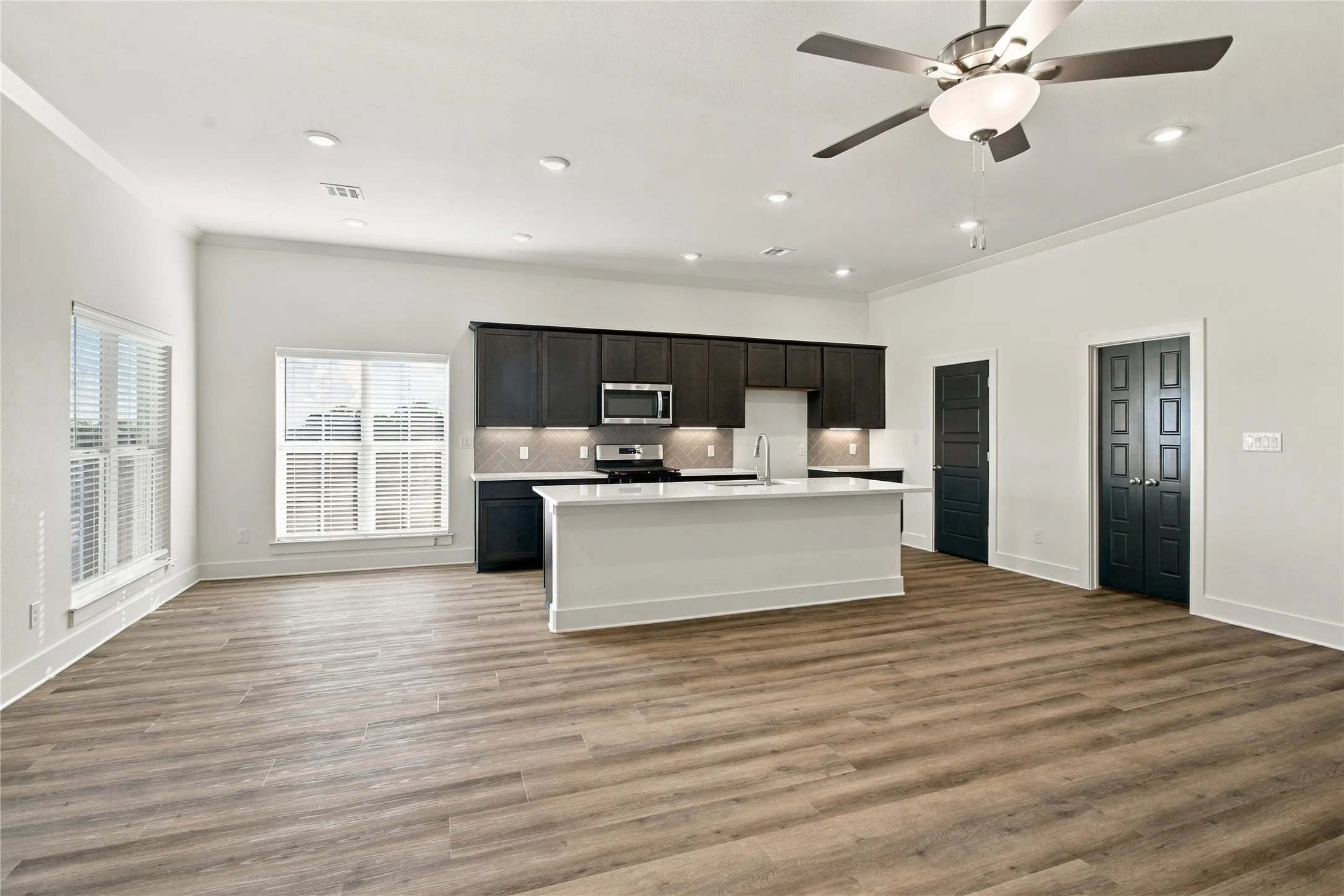 Single Family Residence For Sale in Grayson County , 4215 Hummingbird Drive, Sherman, Texas 75092, 4 Bedroom, 2 Bathroom, 2 Garage spaces, 1,960 Sqft, built in 2026, mls#21407798, Real Estate Agent in Sherman, Homes For Sale in Grayson county, Homes For Sale in Sherman, Realtor in Sherman Texas, Real Estate Brokerage Independent Realty Texas, Luminita Cordes Realtor