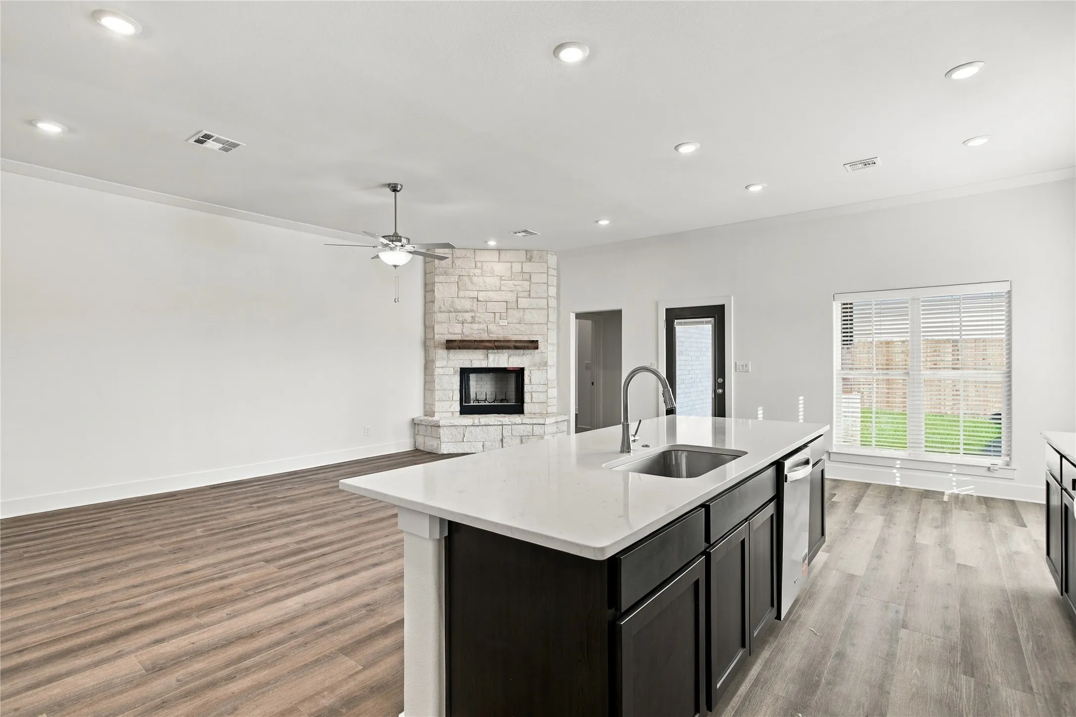Single Family Residence For Sale in Grayson County , 4215 Hummingbird Drive, Sherman, Texas 75092, 4 Bedroom, 2 Bathroom, 2 Garage spaces, 1,960 Sqft, built in 2026, mls#21407798, Real Estate Agent in Sherman, Homes For Sale in Grayson county, Homes For Sale in Sherman, Realtor in Sherman Texas, Real Estate Brokerage Independent Realty Texas, Luminita Cordes Realtor