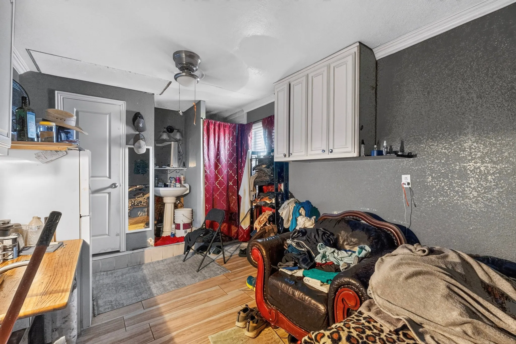 Single Family Residence For Sale in Dallas County , 2520 Hillsboro Avenue, Dallas, Texas 75228, 5 Bedroom, 3 Bathroom, Garage spaces, 1,962 Sqft, built in 1957, mls#21404822, Real Estate Agent in Dallas, Homes For Sale in Dallas county, Homes For Sale in Dallas, Realtor in Dallas Texas, Real Estate Brokerage Independent Realty Texas, Luminita Cordes Realtor