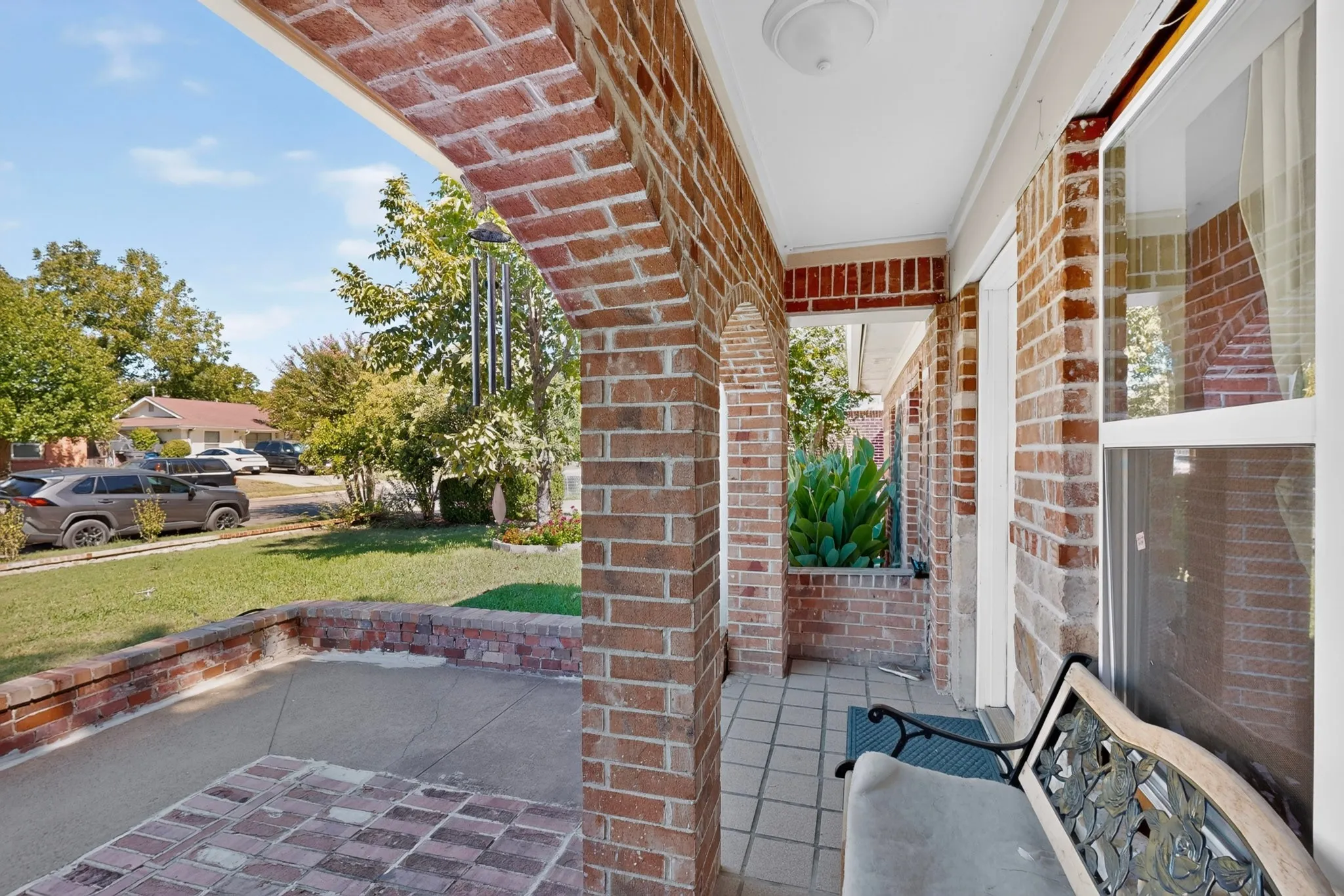 Single Family Residence For Sale in Dallas County , 2520 Hillsboro Avenue, Dallas, Texas 75228, 5 Bedroom, 3 Bathroom, Garage spaces, 1,962 Sqft, built in 1957, mls#21404822, Real Estate Agent in Dallas, Homes For Sale in Dallas county, Homes For Sale in Dallas, Realtor in Dallas Texas, Real Estate Brokerage Independent Realty Texas, Luminita Cordes Realtor