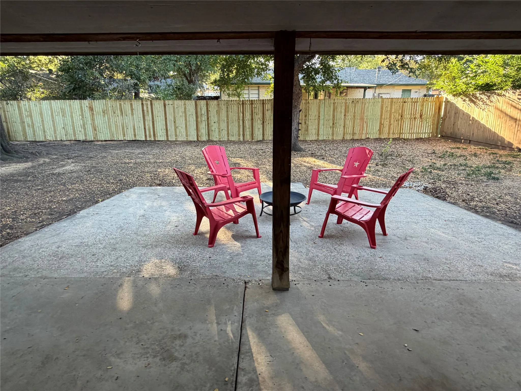 Single Family Residence For Rent in Tarrant County , 1213 Mary Drive, Hurst, Texas 76053, 4 Bedroom, 2 Bathroom, 2 Garage spaces, 1,453 Sqft, built in 1959, mls#21408157, Real Estate Agent in Hurst, Homes For Rent in Tarrant county, Homes For Rent in Hurst, Realtor in Hurst Texas, Real Estate Brokerage Independent Realty Texas, Luminita Cordes Realtor
