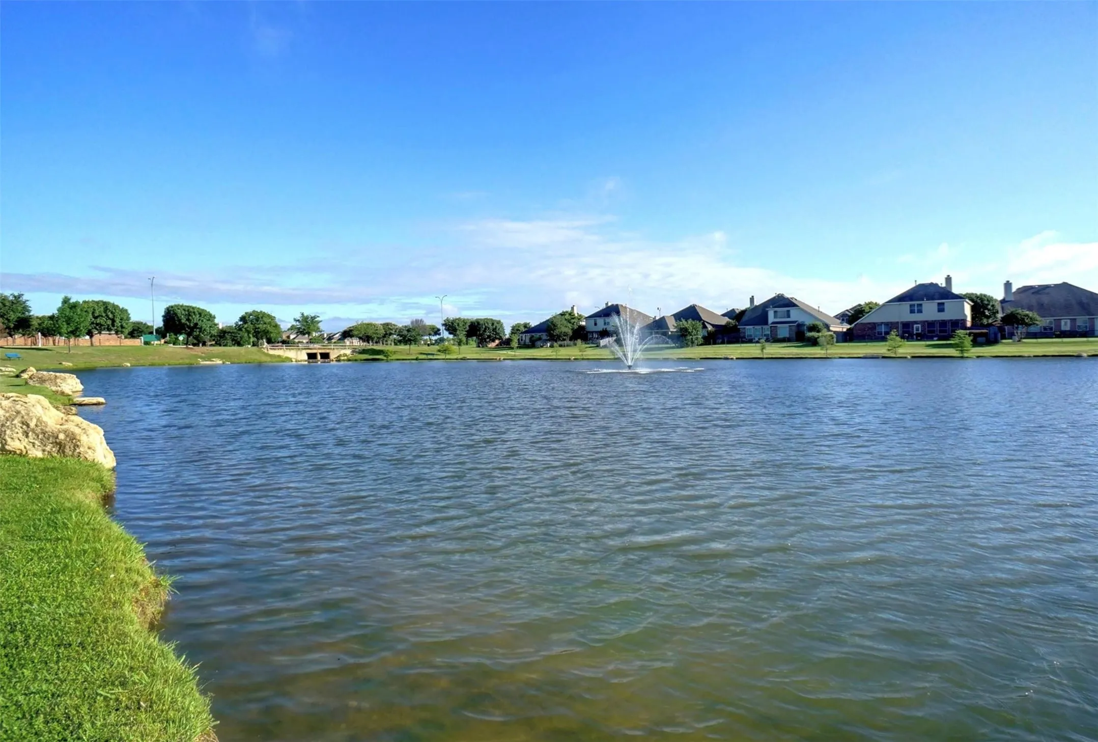 Single Family Residence For Sale in Tarrant County , 5104 Postwood Drive, Fort Worth, Texas 76244, 5 Bedroom, 3 Bathroom, 2 Garage spaces, 3,224 Sqft, built in 2003, mls#21408048, Real Estate Agent in Fort Worth, Homes For Sale in Tarrant county, Homes For Sale in Fort Worth, Realtor in Fort Worth Texas, Real Estate Brokerage Independent Realty Texas, Luminita Cordes Realtor