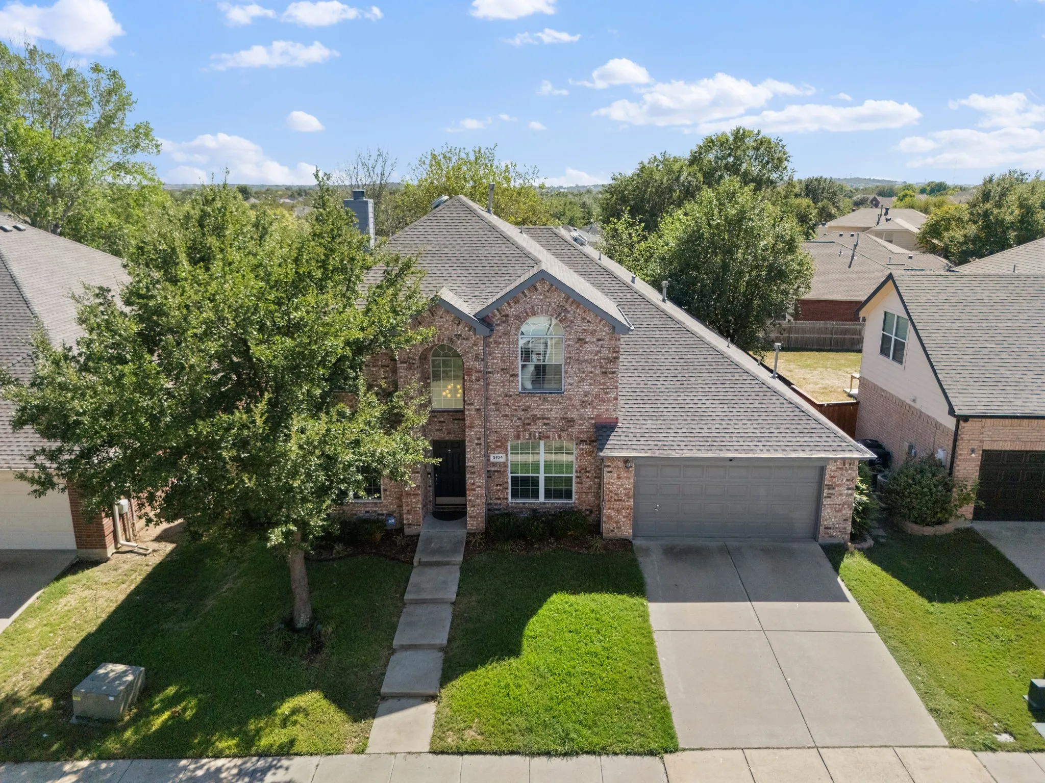 Single Family Residence For Sale in Tarrant County , 5104 Postwood Drive, Fort Worth, Texas 76244, 5 Bedroom, 3 Bathroom, 2 Garage spaces, 3,224 Sqft, built in 2003, mls#21408048, Real Estate Agent in Fort Worth, Homes For Sale in Tarrant county, Homes For Sale in Fort Worth, Realtor in Fort Worth Texas, Real Estate Brokerage Independent Realty Texas, Luminita Cordes Realtor