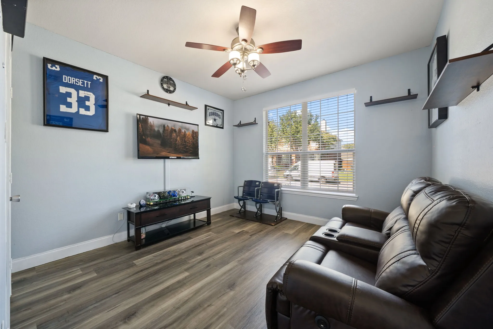 Single Family Residence For Sale in Tarrant County , 5104 Postwood Drive, Fort Worth, Texas 76244, 5 Bedroom, 3 Bathroom, 2 Garage spaces, 3,224 Sqft, built in 2003, mls#21408048, Real Estate Agent in Fort Worth, Homes For Sale in Tarrant county, Homes For Sale in Fort Worth, Realtor in Fort Worth Texas, Real Estate Brokerage Independent Realty Texas, Luminita Cordes Realtor