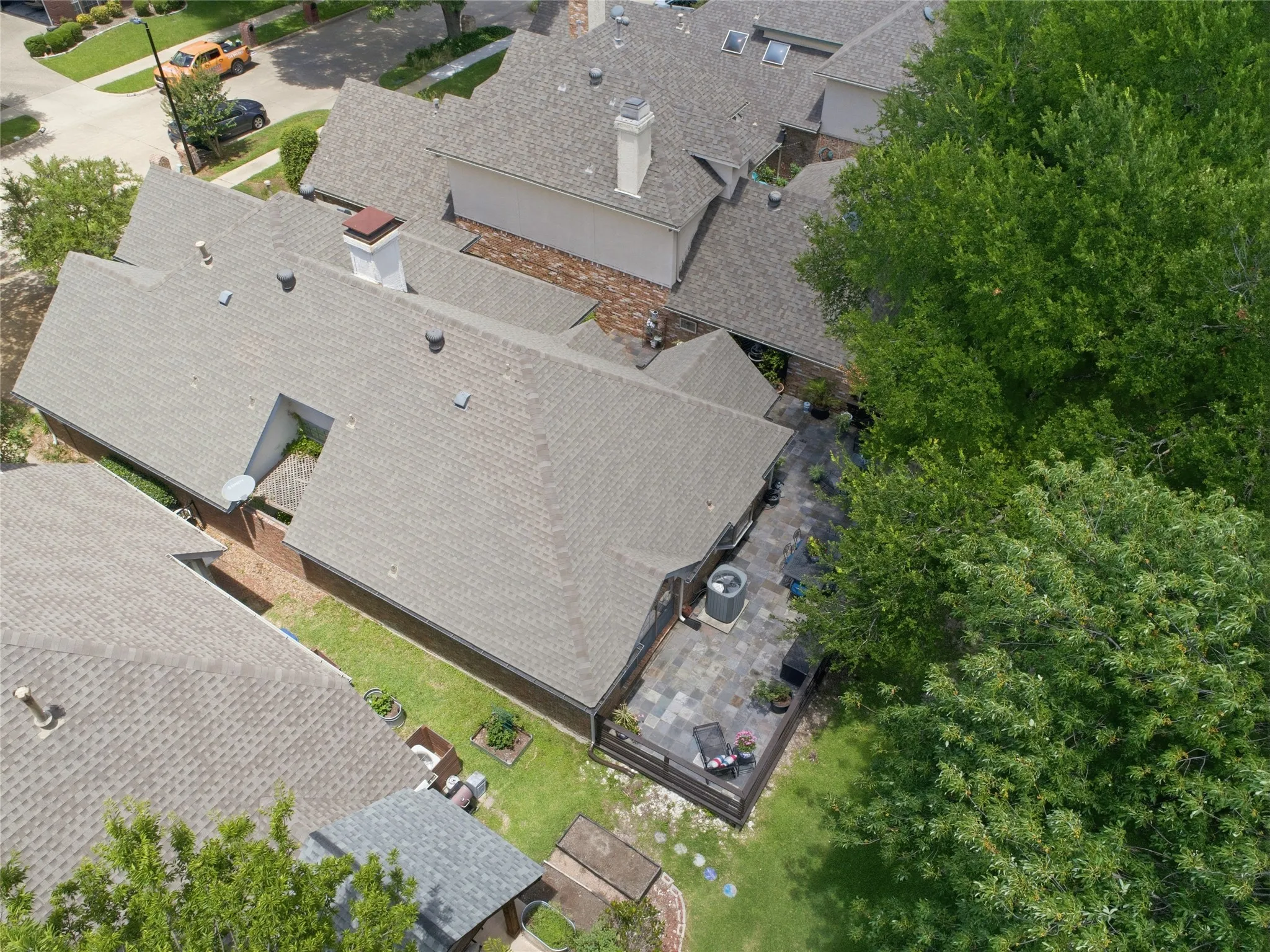 Single Family Residence For Sale in Dallas County , 2614 Rockport Circle, Garland, Texas 75044, 3 Bedroom, 2 Bathroom, 2 Garage spaces, 1,996 Sqft, built in 1988, mls#21407997, Real Estate Agent in Garland, Homes For Sale in Dallas county, Homes For Sale in Garland, Realtor in Garland Texas, Real Estate Brokerage Independent Realty Texas, Luminita Cordes Realtor