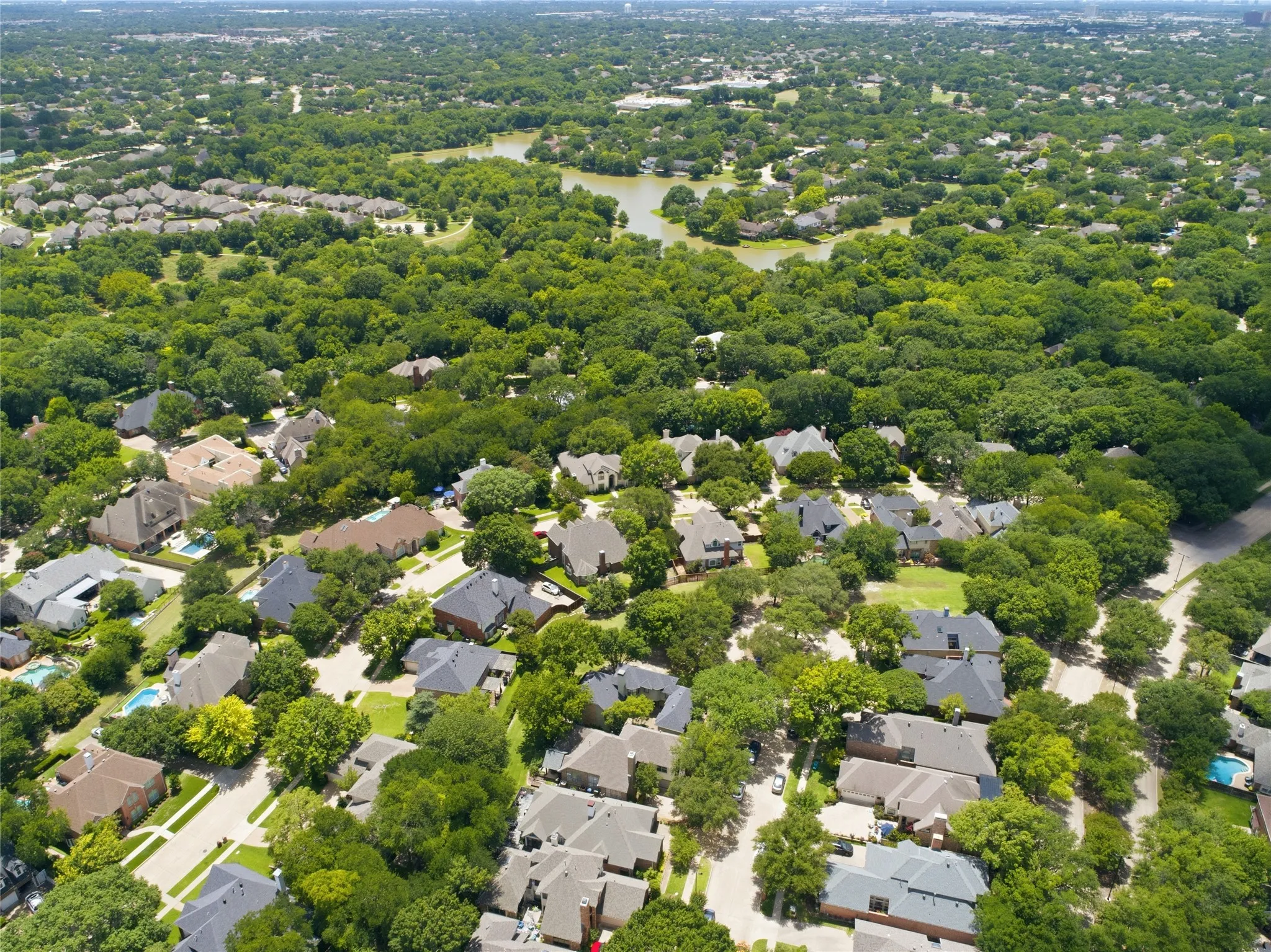 Single Family Residence For Sale in Dallas County , 2614 Rockport Circle, Garland, Texas 75044, 3 Bedroom, 2 Bathroom, 2 Garage spaces, 1,996 Sqft, built in 1988, mls#21407997, Real Estate Agent in Garland, Homes For Sale in Dallas county, Homes For Sale in Garland, Realtor in Garland Texas, Real Estate Brokerage Independent Realty Texas, Luminita Cordes Realtor