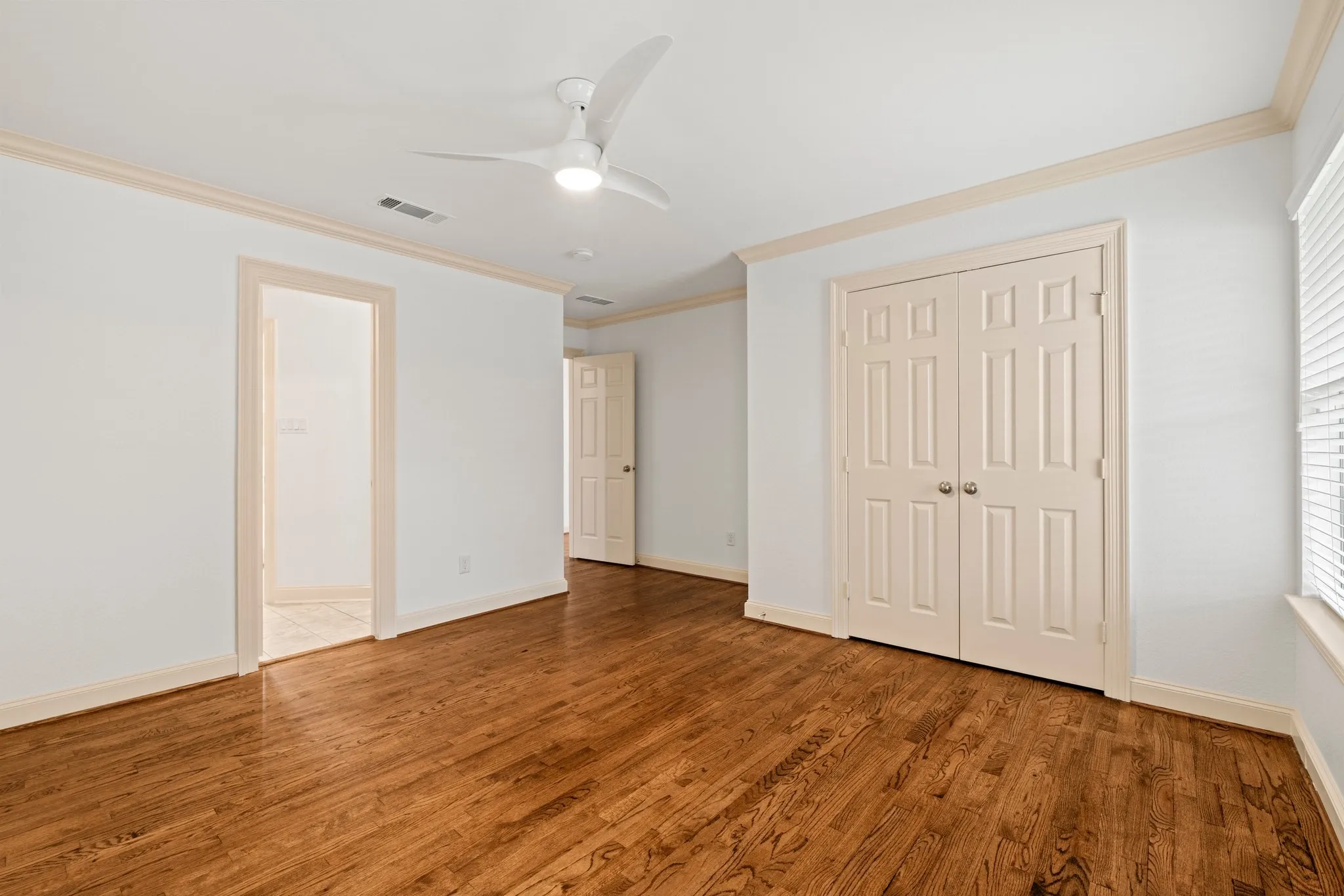 Single Family Residence For Sale in Dallas County , 7031 Mason Dells Drive, Dallas, Texas 75230, 4 Bedroom, 4 Bathroom, 3 Garage spaces, 4,566 Sqft, built in 1955, mls#21405311, Real Estate Agent in Dallas, Homes For Sale in Dallas county, Homes For Sale in Dallas, Realtor in Dallas Texas, Real Estate Brokerage Independent Realty Texas, Luminita Cordes Realtor