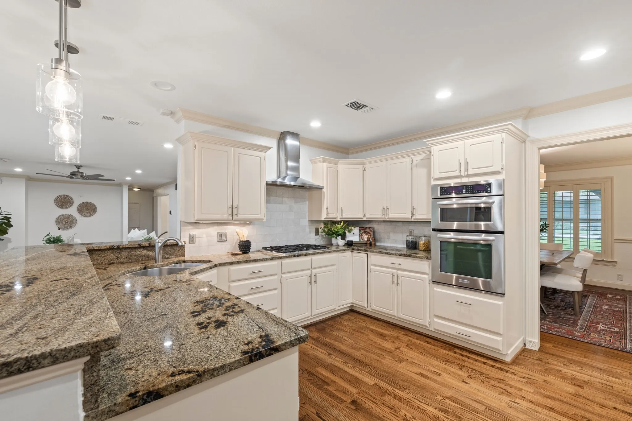 Single Family Residence For Sale in Dallas County , 7031 Mason Dells Drive, Dallas, Texas 75230, 4 Bedroom, 4 Bathroom, 3 Garage spaces, 4,566 Sqft, built in 1955, mls#21405311, Real Estate Agent in Dallas, Homes For Sale in Dallas county, Homes For Sale in Dallas, Realtor in Dallas Texas, Real Estate Brokerage Independent Realty Texas, Luminita Cordes Realtor