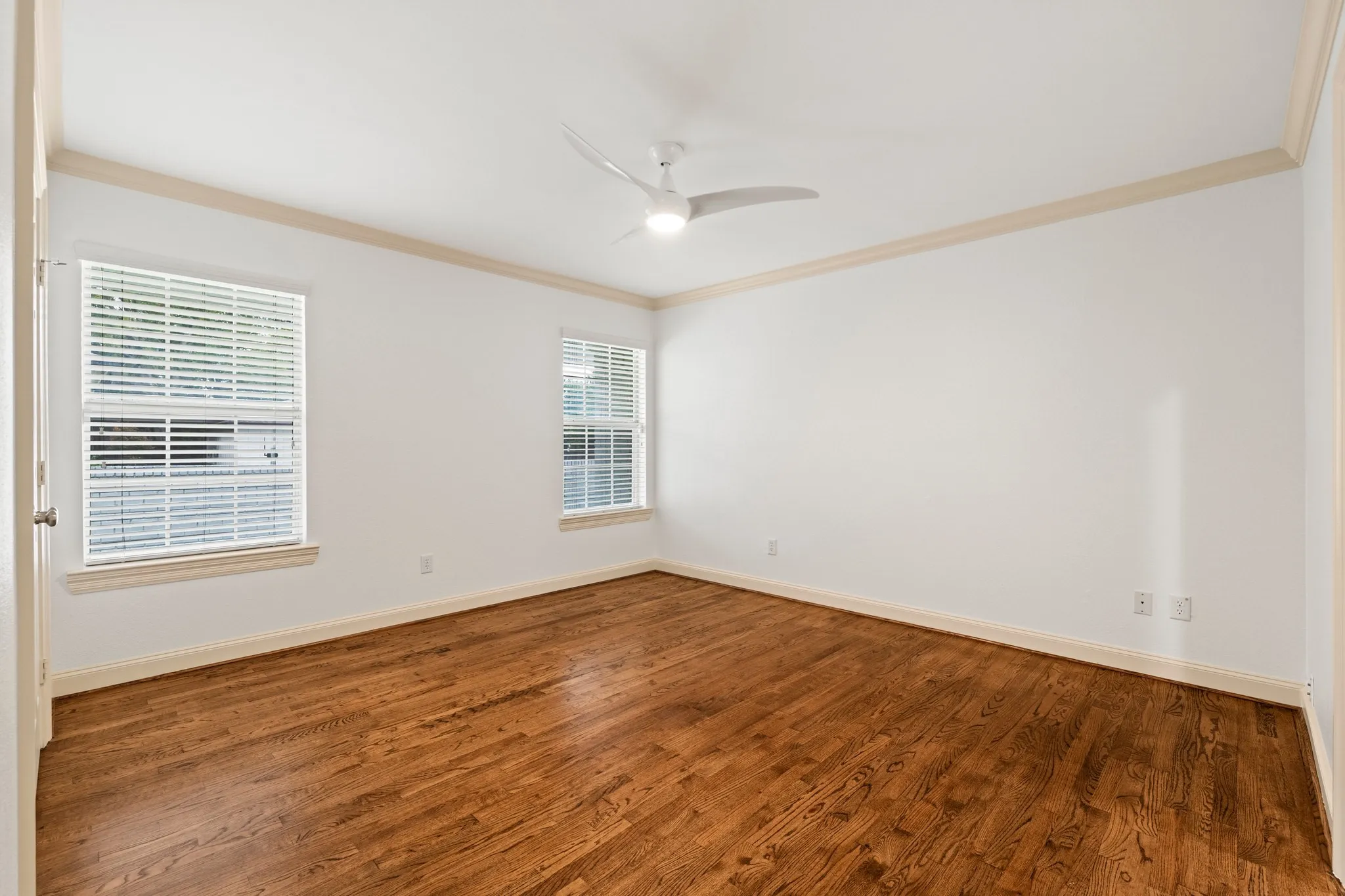 Single Family Residence For Sale in Dallas County , 7031 Mason Dells Drive, Dallas, Texas 75230, 4 Bedroom, 4 Bathroom, 3 Garage spaces, 4,566 Sqft, built in 1955, mls#21405311, Real Estate Agent in Dallas, Homes For Sale in Dallas county, Homes For Sale in Dallas, Realtor in Dallas Texas, Real Estate Brokerage Independent Realty Texas, Luminita Cordes Realtor