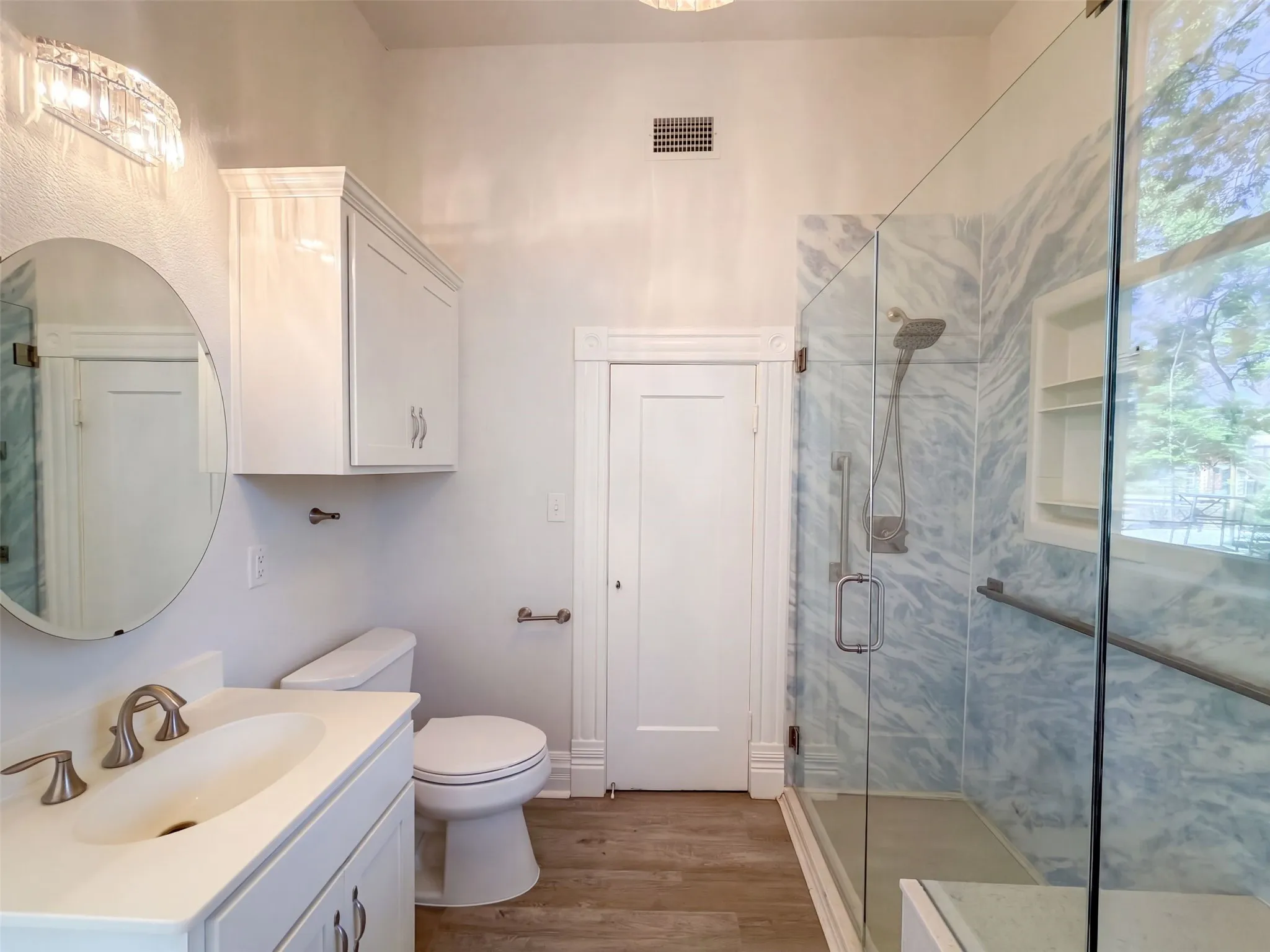 Single Family Residence For Sale in Navarro County , 1012 W 3rd Avenue, Corsicana, Texas 75110, 4 Bedroom, 3 Bathroom, 3 Garage spaces, 3,374 Sqft, built in 1930, mls#21407733, Real Estate Agent in Corsicana, Homes For Sale in Navarro county, Homes For Sale in Corsicana, Realtor in Corsicana Texas, Real Estate Brokerage Independent Realty Texas, Luminita Cordes Realtor