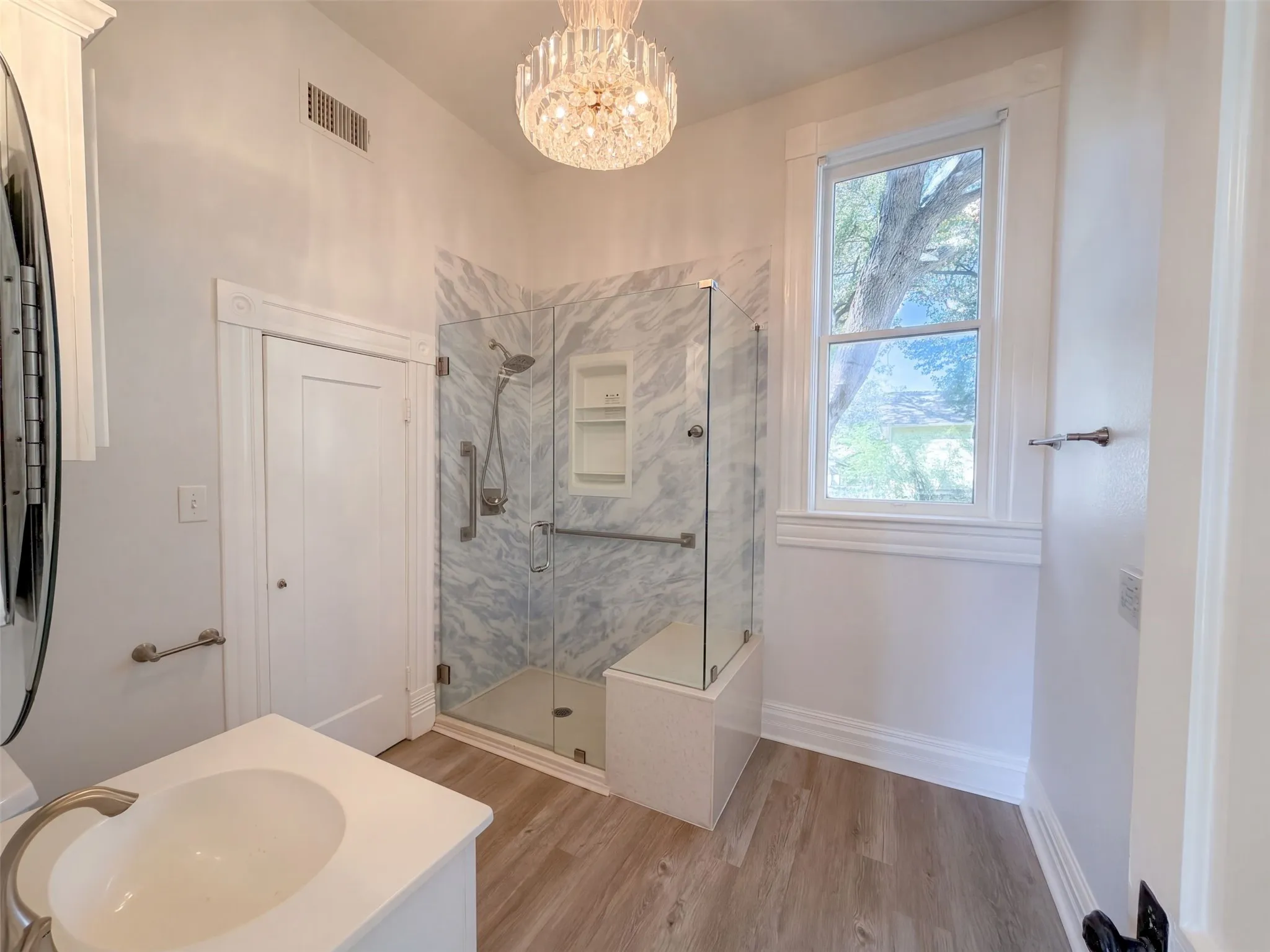 Single Family Residence For Sale in Navarro County , 1012 W 3rd Avenue, Corsicana, Texas 75110, 4 Bedroom, 3 Bathroom, 3 Garage spaces, 3,374 Sqft, built in 1930, mls#21407733, Real Estate Agent in Corsicana, Homes For Sale in Navarro county, Homes For Sale in Corsicana, Realtor in Corsicana Texas, Real Estate Brokerage Independent Realty Texas, Luminita Cordes Realtor