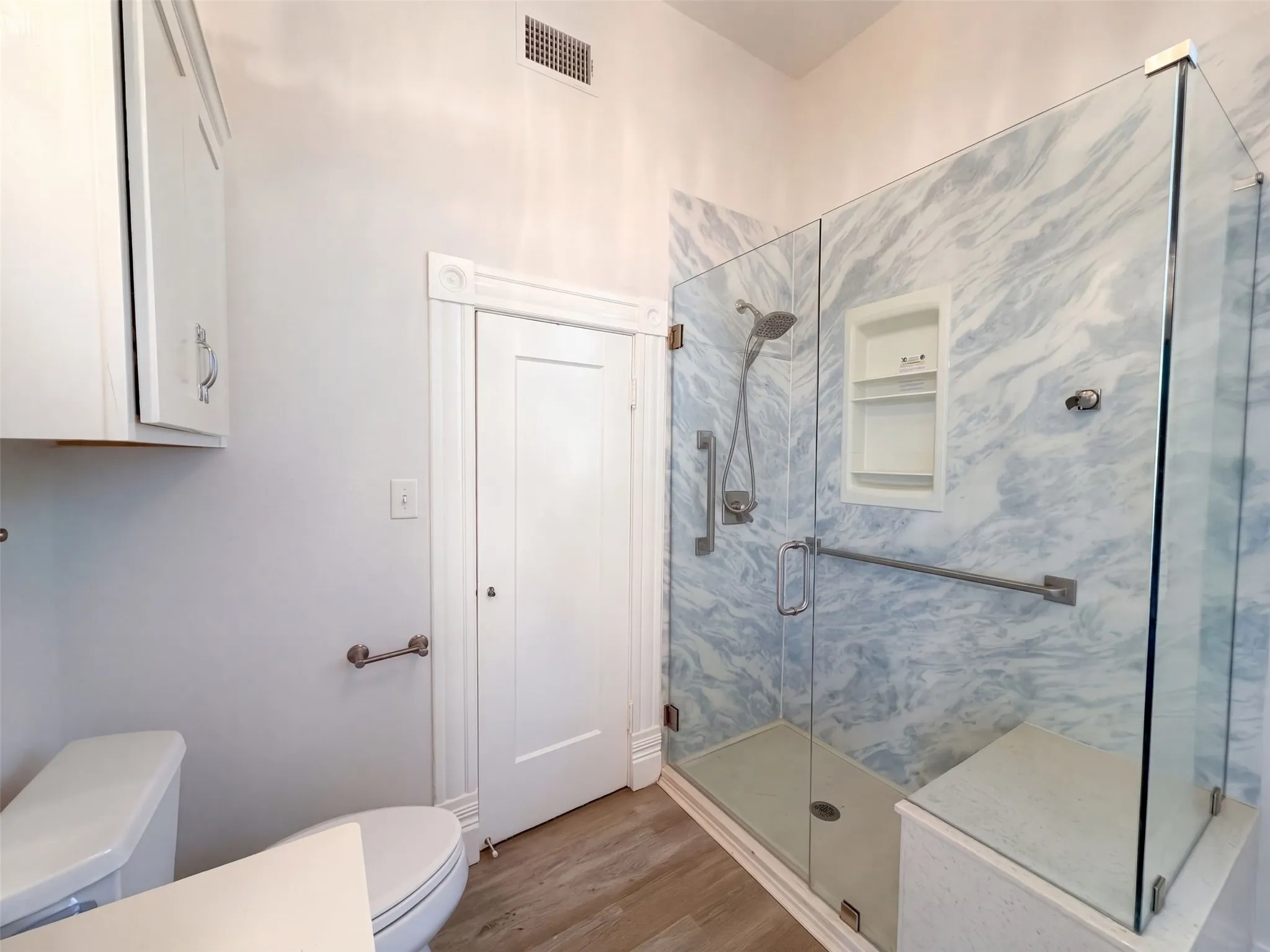 Single Family Residence For Sale in Navarro County , 1012 W 3rd Avenue, Corsicana, Texas 75110, 4 Bedroom, 3 Bathroom, 3 Garage spaces, 3,374 Sqft, built in 1930, mls#21407733, Real Estate Agent in Corsicana, Homes For Sale in Navarro county, Homes For Sale in Corsicana, Realtor in Corsicana Texas, Real Estate Brokerage Independent Realty Texas, Luminita Cordes Realtor