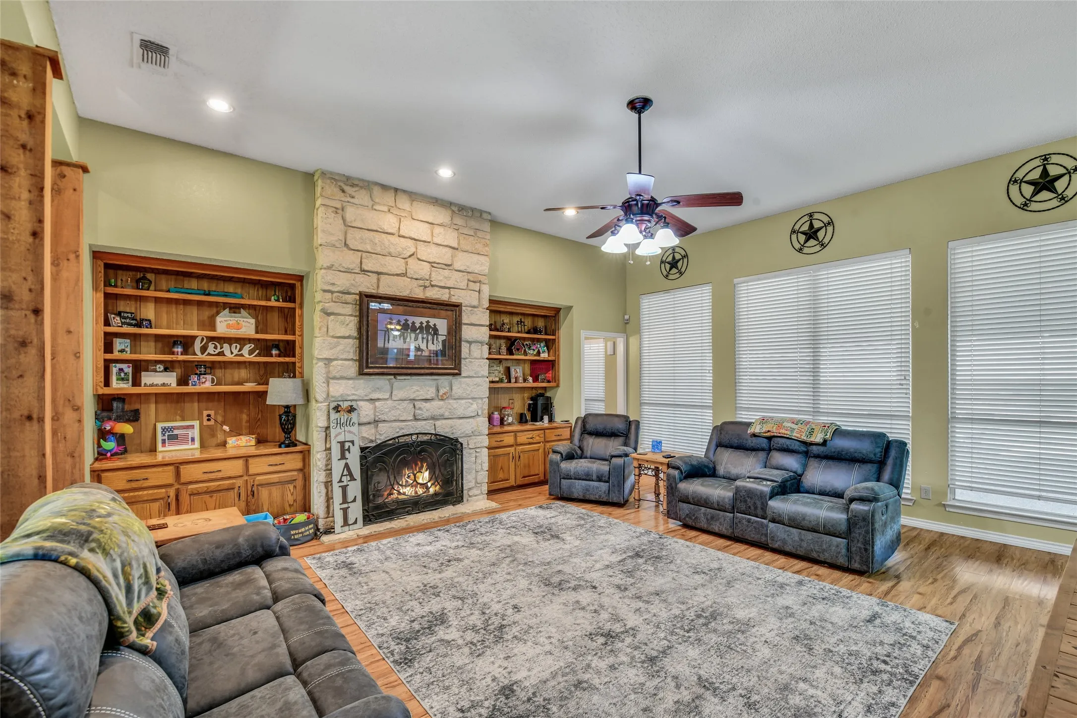 Single Family Residence For Sale in Johnson County , 2020 Houston Road, Burleson, Texas 76028, 3 Bedroom, 3 Bathroom, 2 Garage spaces, 2,457 Sqft, built in 1995, mls#21408055, Real Estate Agent in Burleson, Homes For Sale in Johnson county, Homes For Sale in Burleson, Realtor in Burleson Texas, Real Estate Brokerage Independent Realty Texas, Luminita Cordes Realtor