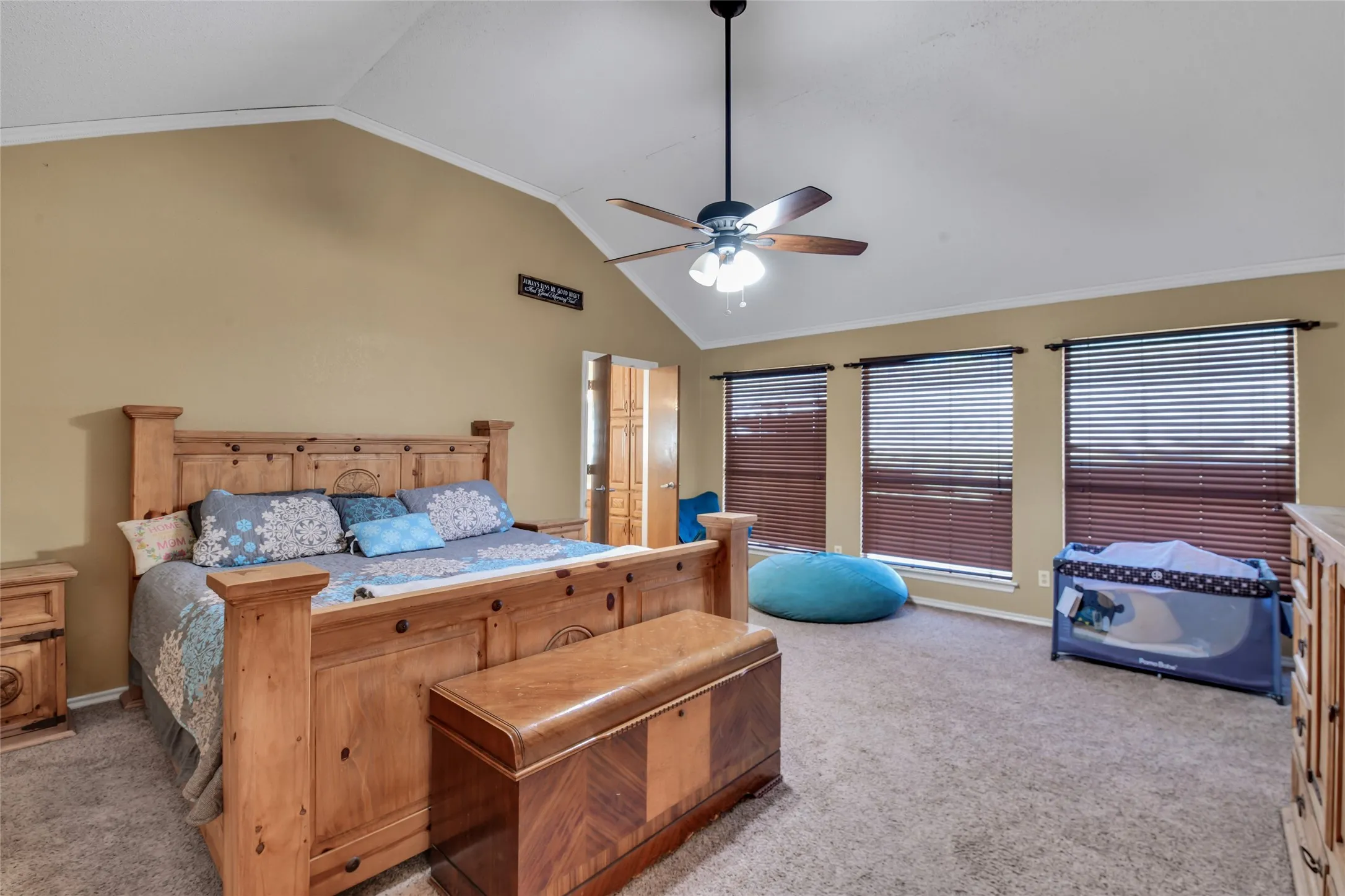 Single Family Residence For Sale in Johnson County , 2020 Houston Road, Burleson, Texas 76028, 3 Bedroom, 3 Bathroom, 2 Garage spaces, 2,457 Sqft, built in 1995, mls#21408055, Real Estate Agent in Burleson, Homes For Sale in Johnson county, Homes For Sale in Burleson, Realtor in Burleson Texas, Real Estate Brokerage Independent Realty Texas, Luminita Cordes Realtor