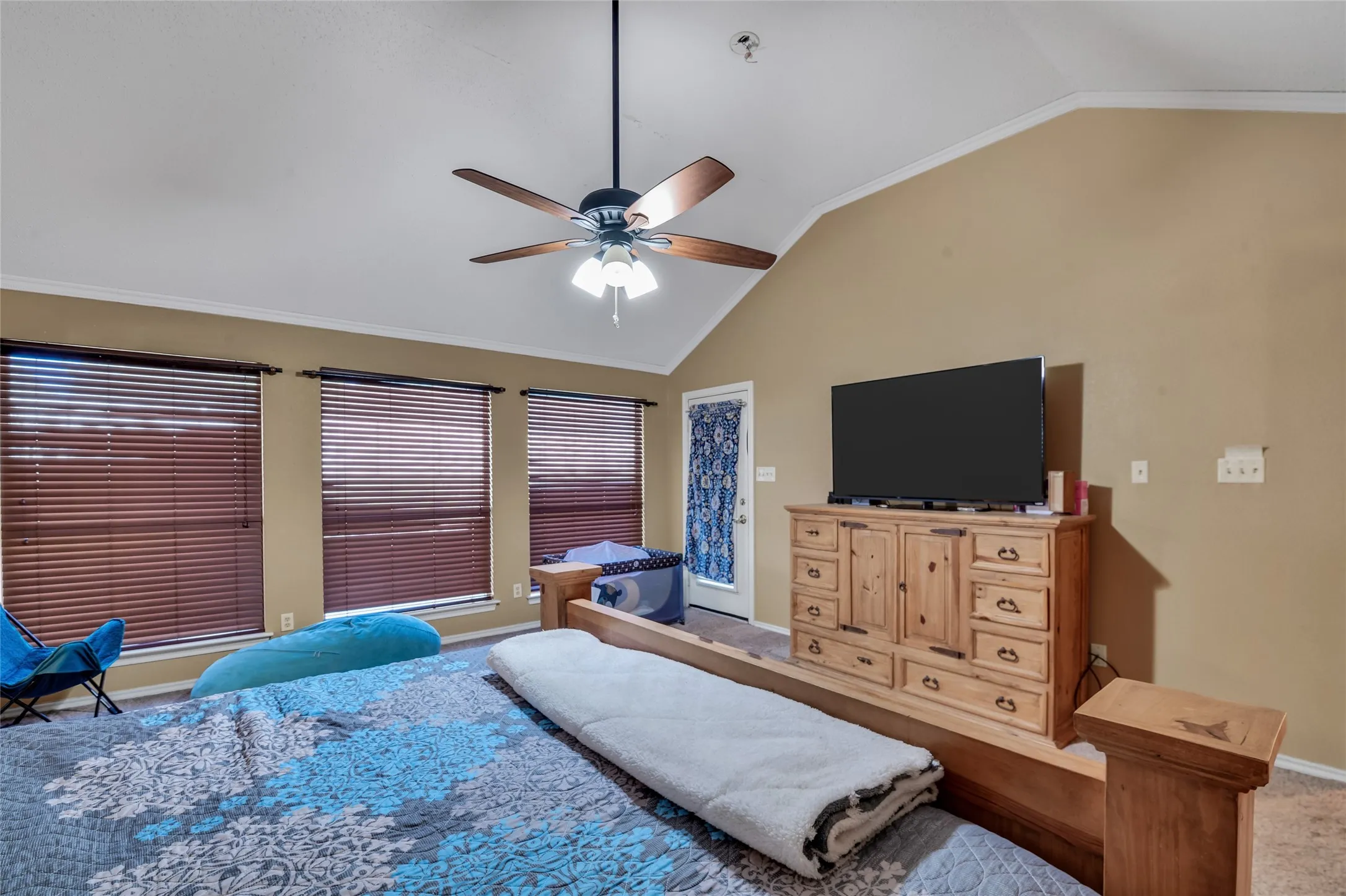 Single Family Residence For Sale in Johnson County , 2020 Houston Road, Burleson, Texas 76028, 3 Bedroom, 3 Bathroom, 2 Garage spaces, 2,457 Sqft, built in 1995, mls#21408055, Real Estate Agent in Burleson, Homes For Sale in Johnson county, Homes For Sale in Burleson, Realtor in Burleson Texas, Real Estate Brokerage Independent Realty Texas, Luminita Cordes Realtor
