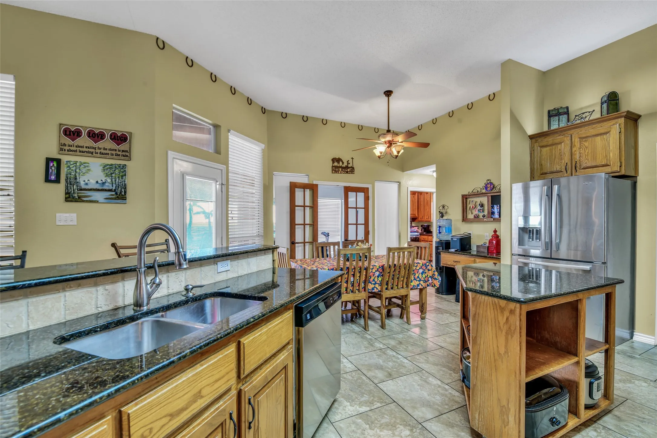 Single Family Residence For Sale in Johnson County , 2020 Houston Road, Burleson, Texas 76028, 3 Bedroom, 3 Bathroom, 2 Garage spaces, 2,457 Sqft, built in 1995, mls#21408055, Real Estate Agent in Burleson, Homes For Sale in Johnson county, Homes For Sale in Burleson, Realtor in Burleson Texas, Real Estate Brokerage Independent Realty Texas, Luminita Cordes Realtor