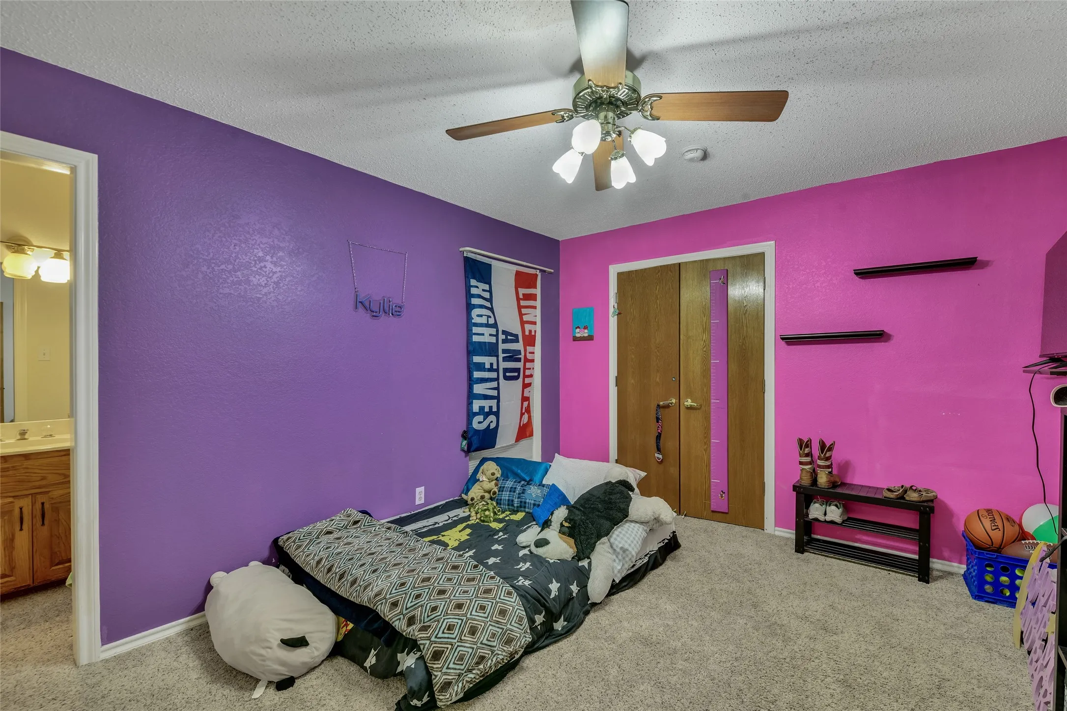 Single Family Residence For Sale in Johnson County , 2020 Houston Road, Burleson, Texas 76028, 3 Bedroom, 3 Bathroom, 2 Garage spaces, 2,457 Sqft, built in 1995, mls#21408055, Real Estate Agent in Burleson, Homes For Sale in Johnson county, Homes For Sale in Burleson, Realtor in Burleson Texas, Real Estate Brokerage Independent Realty Texas, Luminita Cordes Realtor