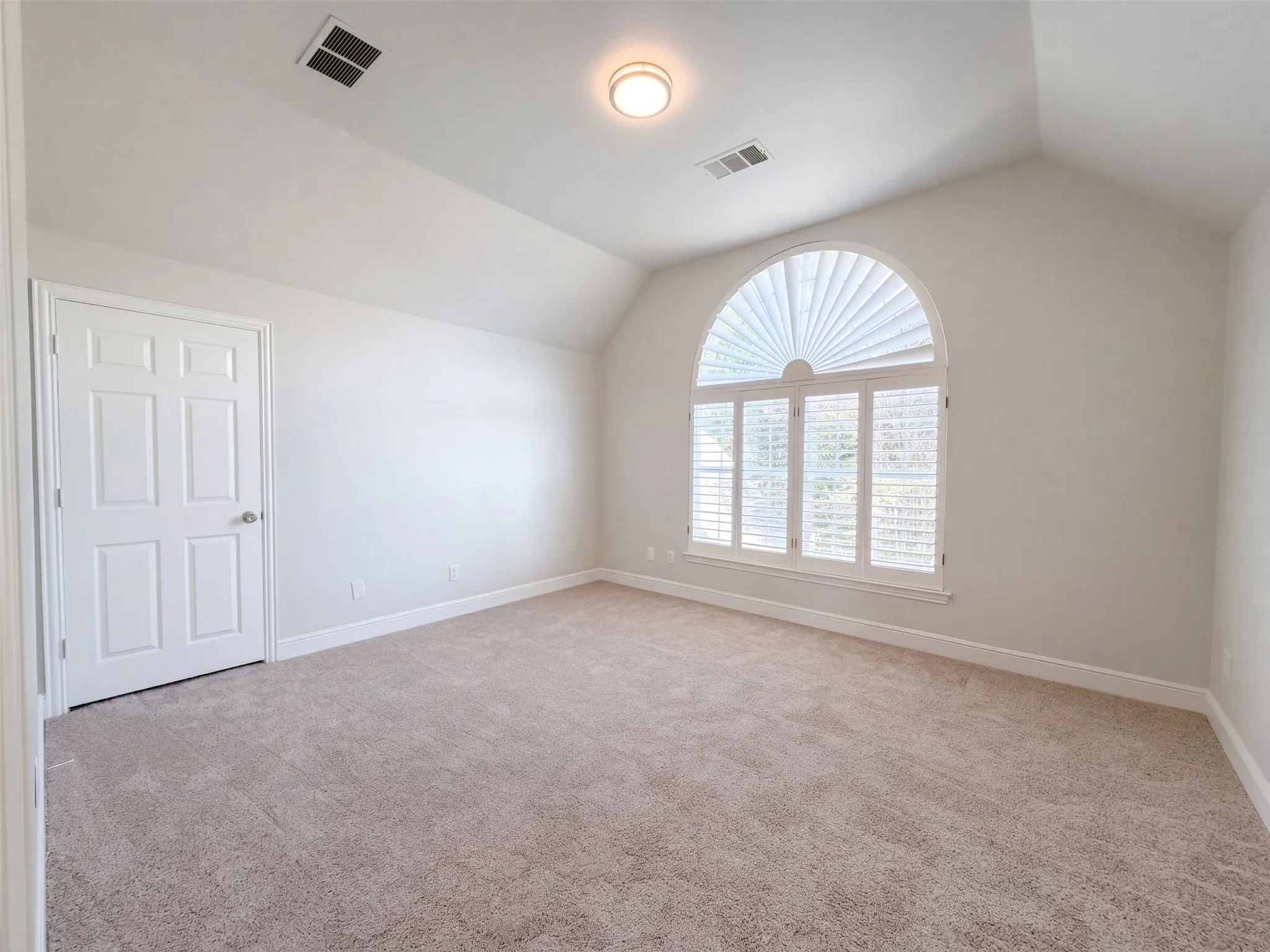 Single Family Residence For Sale in Denton County , 4615 Wildgrove Drive, Flower Mound, Texas 75022, 5 Bedroom, 5 Bathroom, 2 Garage spaces, 4,215 Sqft, built in 1999, mls#21407712, Real Estate Agent in Flower Mound, Homes For Sale in Denton county, Homes For Sale in Flower Mound, Realtor in Flower Mound Texas, Real Estate Brokerage Independent Realty Texas, Luminita Cordes Realtor
