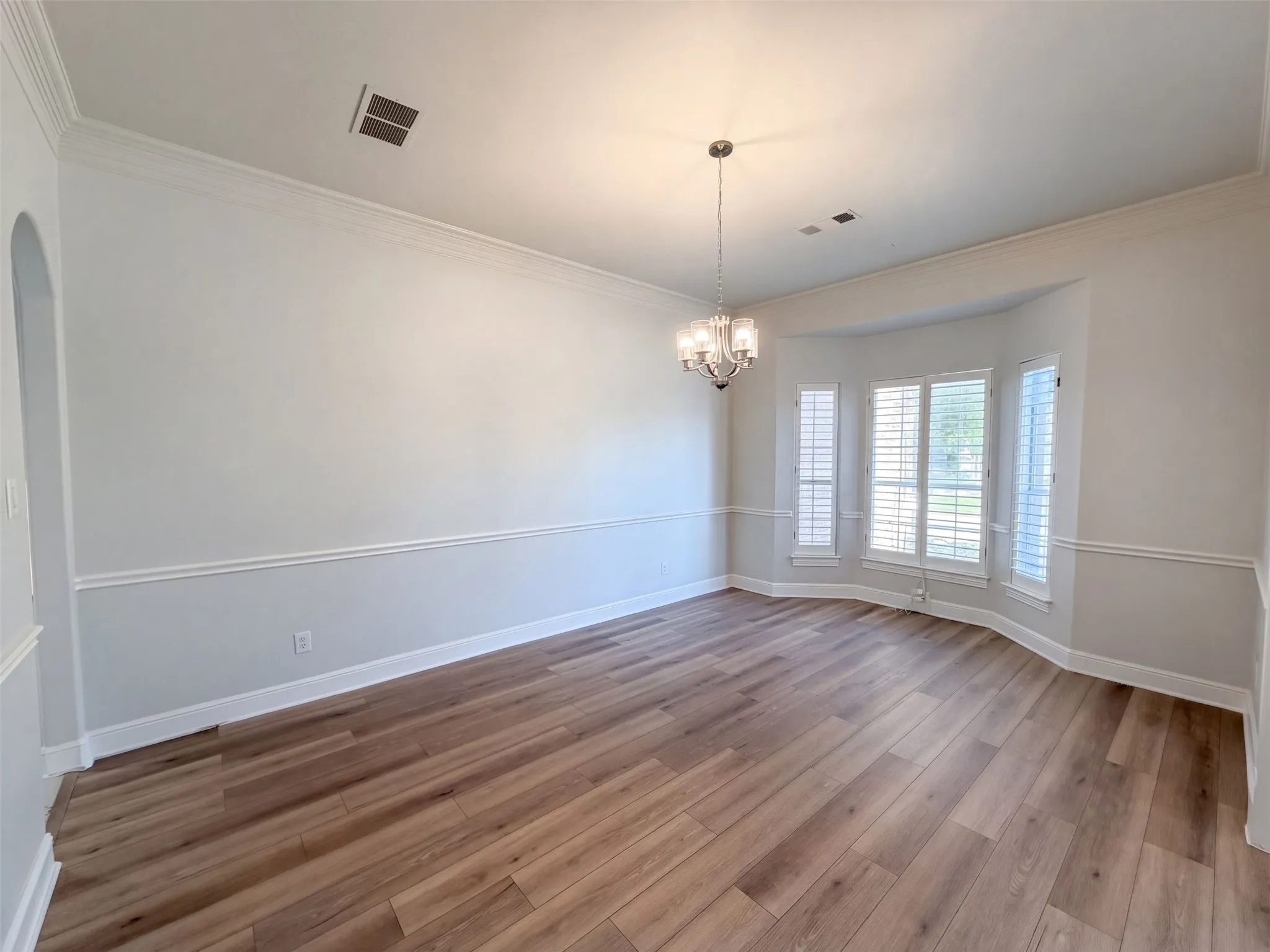 Single Family Residence For Sale in Denton County , 4615 Wildgrove Drive, Flower Mound, Texas 75022, 5 Bedroom, 5 Bathroom, 2 Garage spaces, 4,215 Sqft, built in 1999, mls#21407712, Real Estate Agent in Flower Mound, Homes For Sale in Denton county, Homes For Sale in Flower Mound, Realtor in Flower Mound Texas, Real Estate Brokerage Independent Realty Texas, Luminita Cordes Realtor