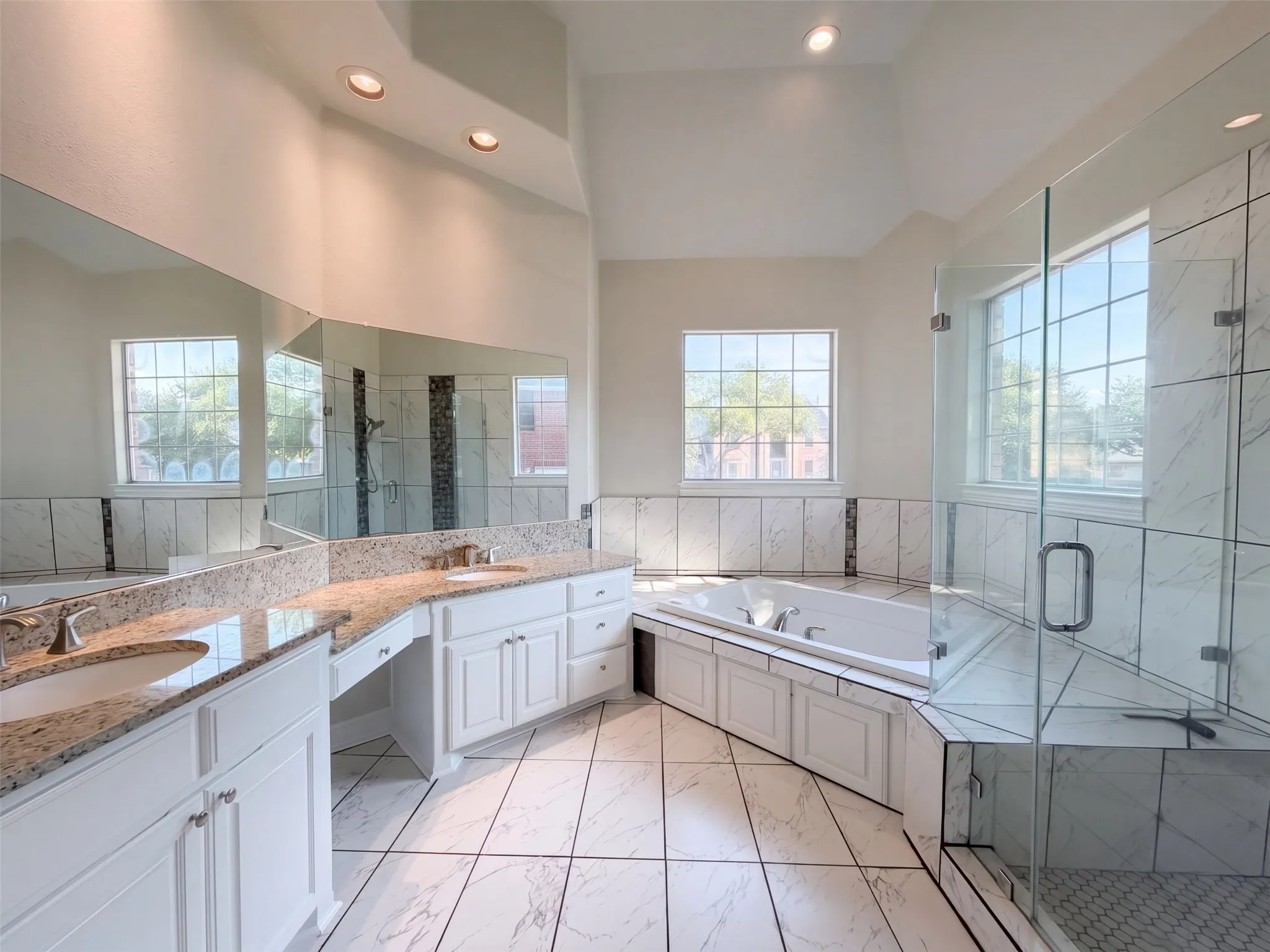 Single Family Residence For Sale in Denton County , 4615 Wildgrove Drive, Flower Mound, Texas 75022, 5 Bedroom, 5 Bathroom, 2 Garage spaces, 4,215 Sqft, built in 1999, mls#21407712, Real Estate Agent in Flower Mound, Homes For Sale in Denton county, Homes For Sale in Flower Mound, Realtor in Flower Mound Texas, Real Estate Brokerage Independent Realty Texas, Luminita Cordes Realtor