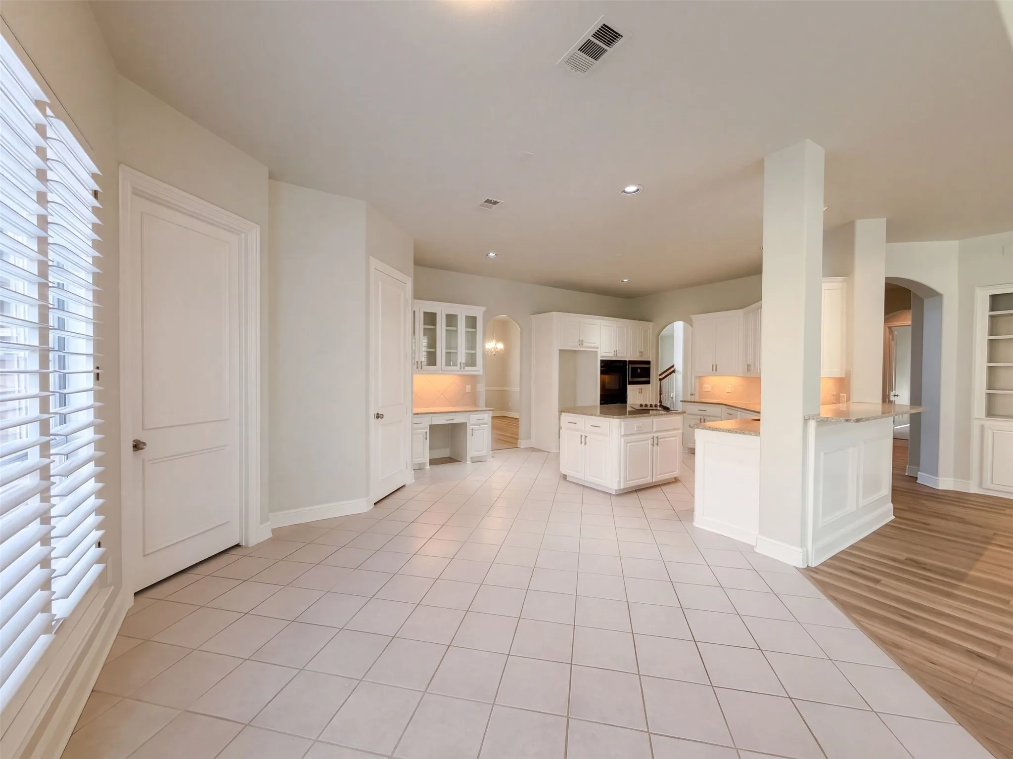 Single Family Residence For Sale in Denton County , 4615 Wildgrove Drive, Flower Mound, Texas 75022, 5 Bedroom, 5 Bathroom, 2 Garage spaces, 4,215 Sqft, built in 1999, mls#21407712, Real Estate Agent in Flower Mound, Homes For Sale in Denton county, Homes For Sale in Flower Mound, Realtor in Flower Mound Texas, Real Estate Brokerage Independent Realty Texas, Luminita Cordes Realtor
