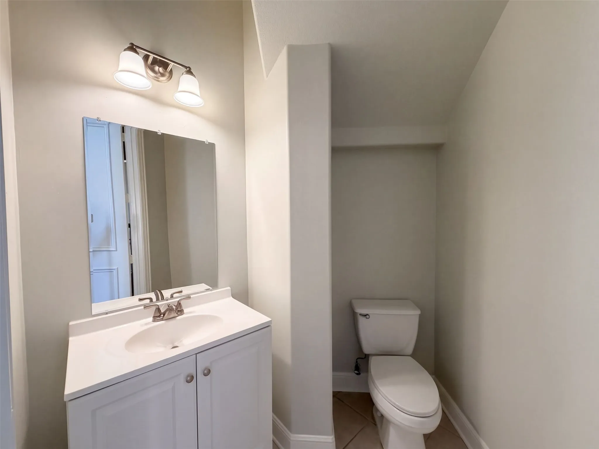 Single Family Residence For Sale in Denton County , 4615 Wildgrove Drive, Flower Mound, Texas 75022, 5 Bedroom, 5 Bathroom, 2 Garage spaces, 4,215 Sqft, built in 1999, mls#21407712, Real Estate Agent in Flower Mound, Homes For Sale in Denton county, Homes For Sale in Flower Mound, Realtor in Flower Mound Texas, Real Estate Brokerage Independent Realty Texas, Luminita Cordes Realtor