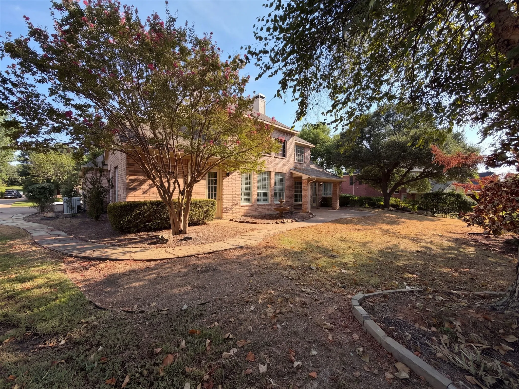 Single Family Residence For Sale in Denton County , 4615 Wildgrove Drive, Flower Mound, Texas 75022, 5 Bedroom, 5 Bathroom, 2 Garage spaces, 4,215 Sqft, built in 1999, mls#21407712, Real Estate Agent in Flower Mound, Homes For Sale in Denton county, Homes For Sale in Flower Mound, Realtor in Flower Mound Texas, Real Estate Brokerage Independent Realty Texas, Luminita Cordes Realtor