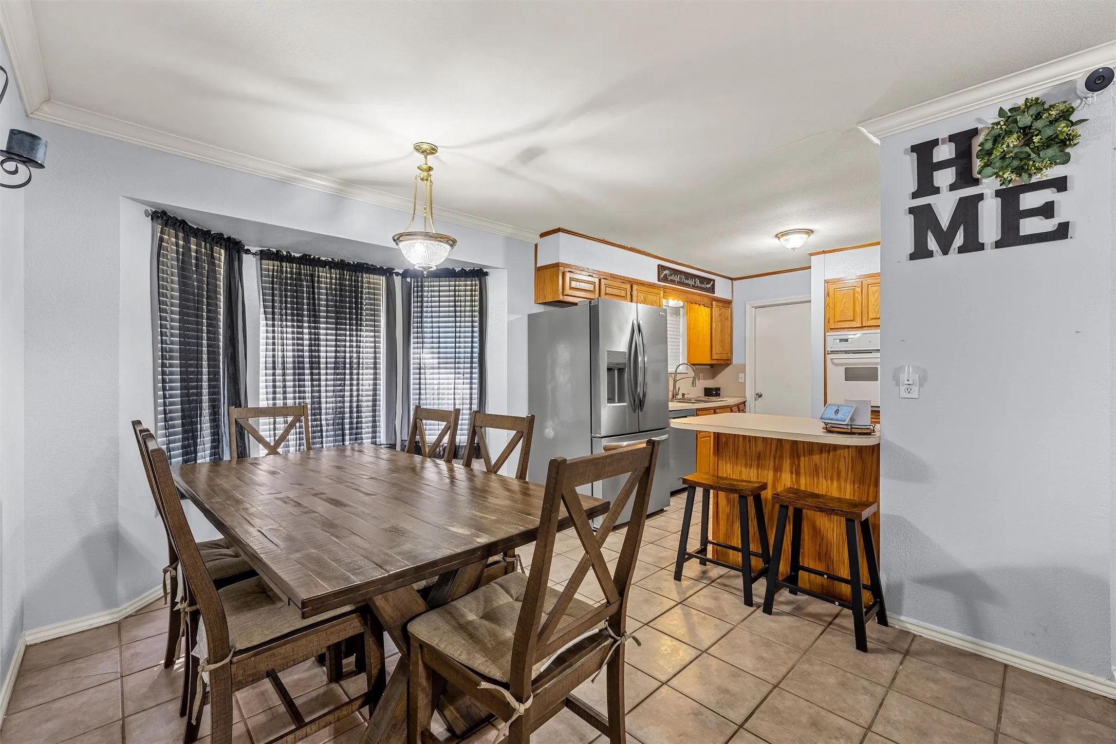 Single Family Residence For Sale in Mc Lennan County , 926 Rolling Hills Drive, Hewitt, Texas 76643, 3 Bedroom, 2 Bathroom, 2 Garage spaces, 1,532 Sqft, built in 1976, mls#21407224, Real Estate Agent in Hewitt, Homes For Sale in Mc Lennan county, Homes For Sale in Hewitt, Realtor in Hewitt Texas, Real Estate Brokerage Independent Realty Texas, Luminita Cordes Realtor
