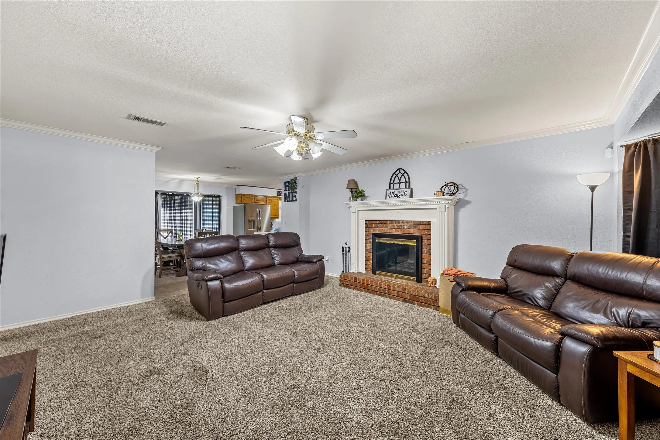 Single Family Residence For Sale in Mc Lennan County , 926 Rolling Hills Drive, Hewitt, Texas 76643, 3 Bedroom, 2 Bathroom, 2 Garage spaces, 1,532 Sqft, built in 1976, mls#21407224, Real Estate Agent in Hewitt, Homes For Sale in Mc Lennan county, Homes For Sale in Hewitt, Realtor in Hewitt Texas, Real Estate Brokerage Independent Realty Texas, Luminita Cordes Realtor