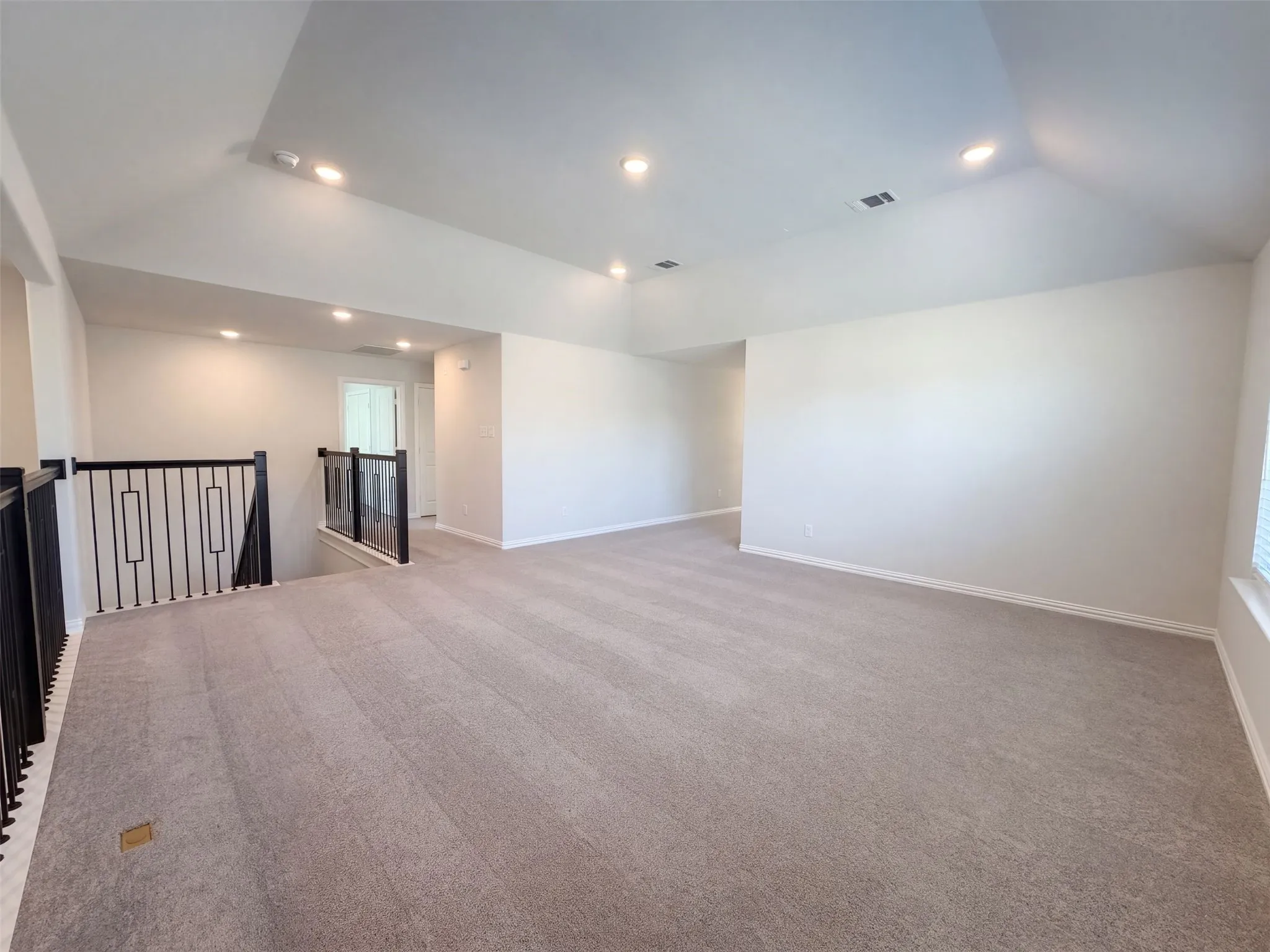 Single Family Residence For Sale in Denton County , 3704 Bluestem Boulevard, Argyle, Texas 76226, 5 Bedroom, 4 Bathroom, 2 Garage spaces, 3,409 Sqft, built in 2022, mls#21407650, Real Estate Agent in Argyle, Homes For Sale in Denton county, Homes For Sale in Argyle, Realtor in Argyle Texas, Real Estate Brokerage Independent Realty Texas, Luminita Cordes Realtor