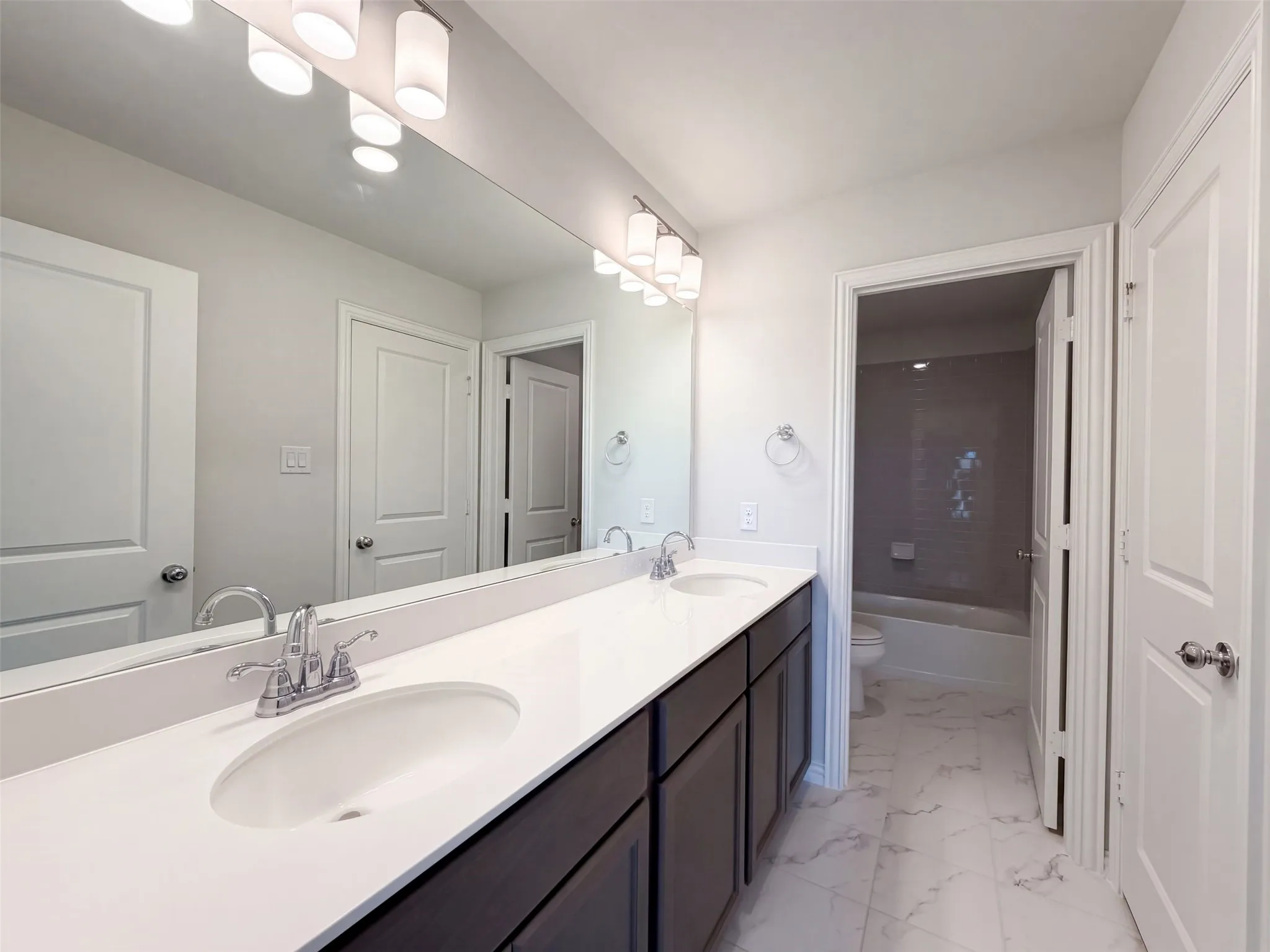 Single Family Residence For Sale in Denton County , 3704 Bluestem Boulevard, Argyle, Texas 76226, 5 Bedroom, 4 Bathroom, 2 Garage spaces, 3,409 Sqft, built in 2022, mls#21407650, Real Estate Agent in Argyle, Homes For Sale in Denton county, Homes For Sale in Argyle, Realtor in Argyle Texas, Real Estate Brokerage Independent Realty Texas, Luminita Cordes Realtor