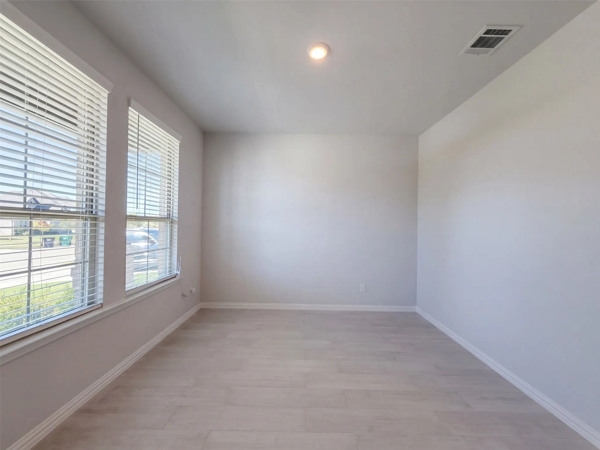 Single Family Residence For Sale in Denton County , 3704 Bluestem Boulevard, Argyle, Texas 76226, 5 Bedroom, 4 Bathroom, 2 Garage spaces, 3,409 Sqft, built in 2022, mls#21407650, Real Estate Agent in Argyle, Homes For Sale in Denton county, Homes For Sale in Argyle, Realtor in Argyle Texas, Real Estate Brokerage Independent Realty Texas, Luminita Cordes Realtor