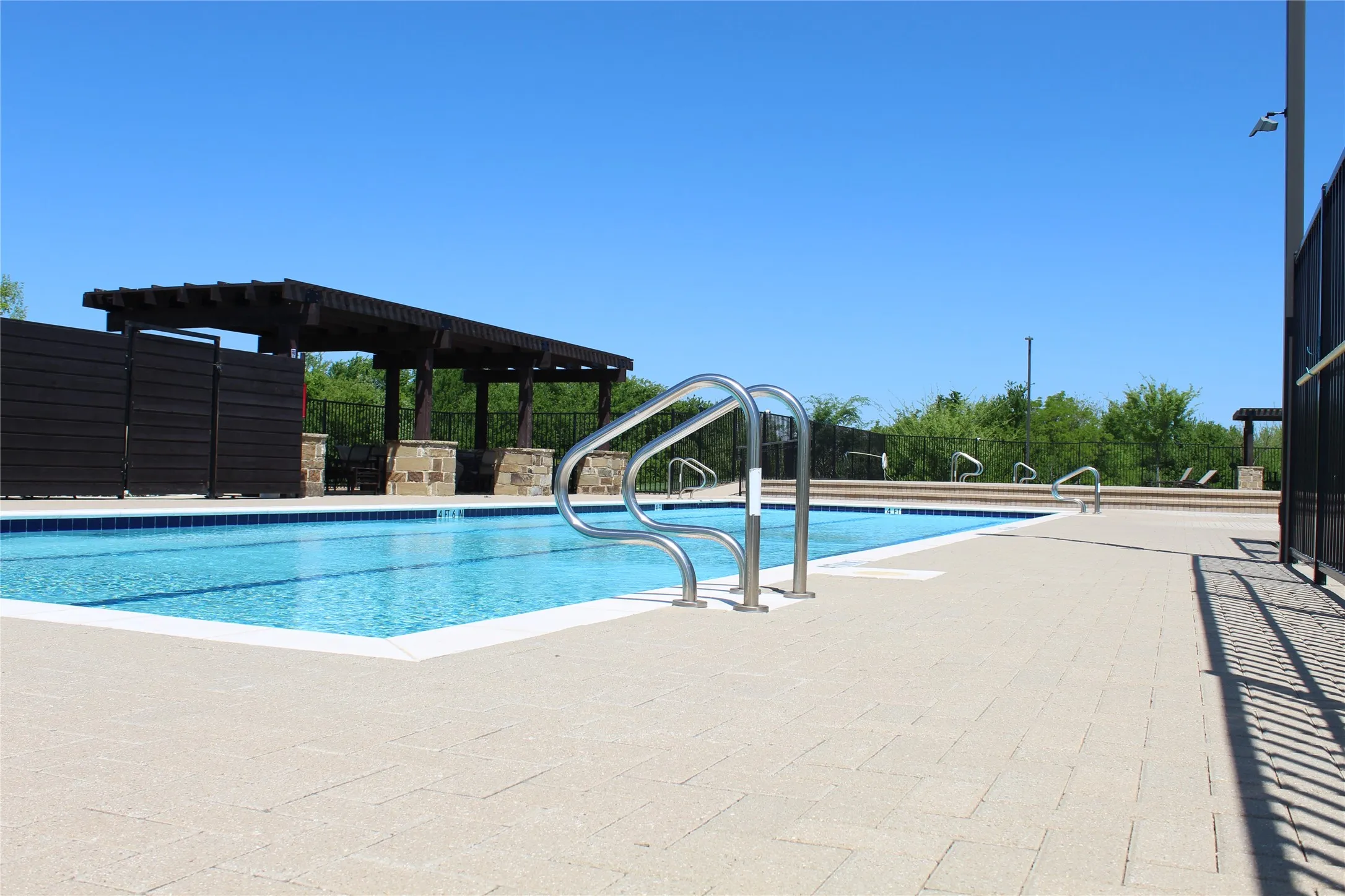 Single Family Residence For Rent in Denton County , 2265 Barx Drive, Little Elm, Texas 75068, 3 Bedroom, 2 Bathroom, 2 Garage spaces, 1,587 Sqft, built in 2017, mls#21405769, Real Estate Agent in Little Elm, Homes For Rent in Denton county, Homes For Rent in Little Elm, Realtor in Little Elm Texas, Real Estate Brokerage Independent Realty Texas, Luminita Cordes Realtor