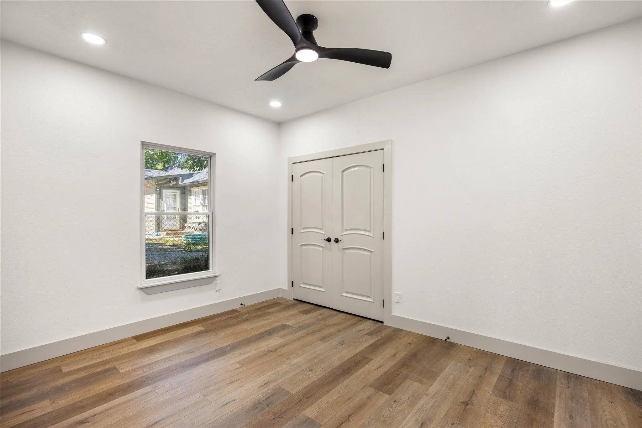 Single Family Residence For Sale in Erath County , 1022 W Green Street, Stephenville, Texas 76401, 3 Bedroom, 2 Bathroom, Garage spaces, 1,429 Sqft, built in 1930, mls#21407239, Real Estate Agent in Stephenville, Homes For Sale in Erath county, Homes For Sale in Stephenville, Realtor in Stephenville Texas, Real Estate Brokerage Independent Realty Texas, Luminita Cordes Realtor