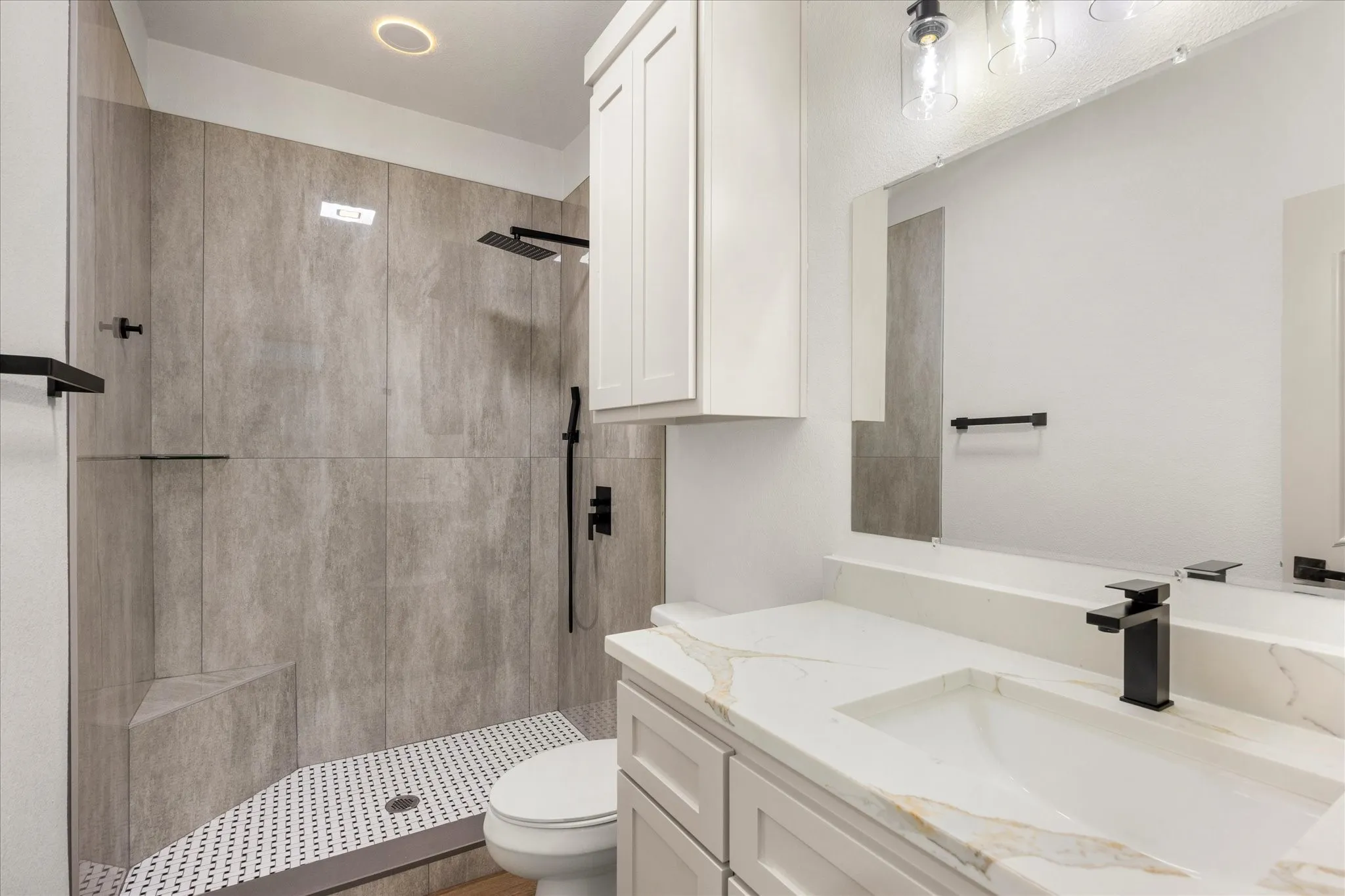Single Family Residence For Sale in Erath County , 1022 W Green Street, Stephenville, Texas 76401, 3 Bedroom, 2 Bathroom, Garage spaces, 1,429 Sqft, built in 1930, mls#21407239, Real Estate Agent in Stephenville, Homes For Sale in Erath county, Homes For Sale in Stephenville, Realtor in Stephenville Texas, Real Estate Brokerage Independent Realty Texas, Luminita Cordes Realtor