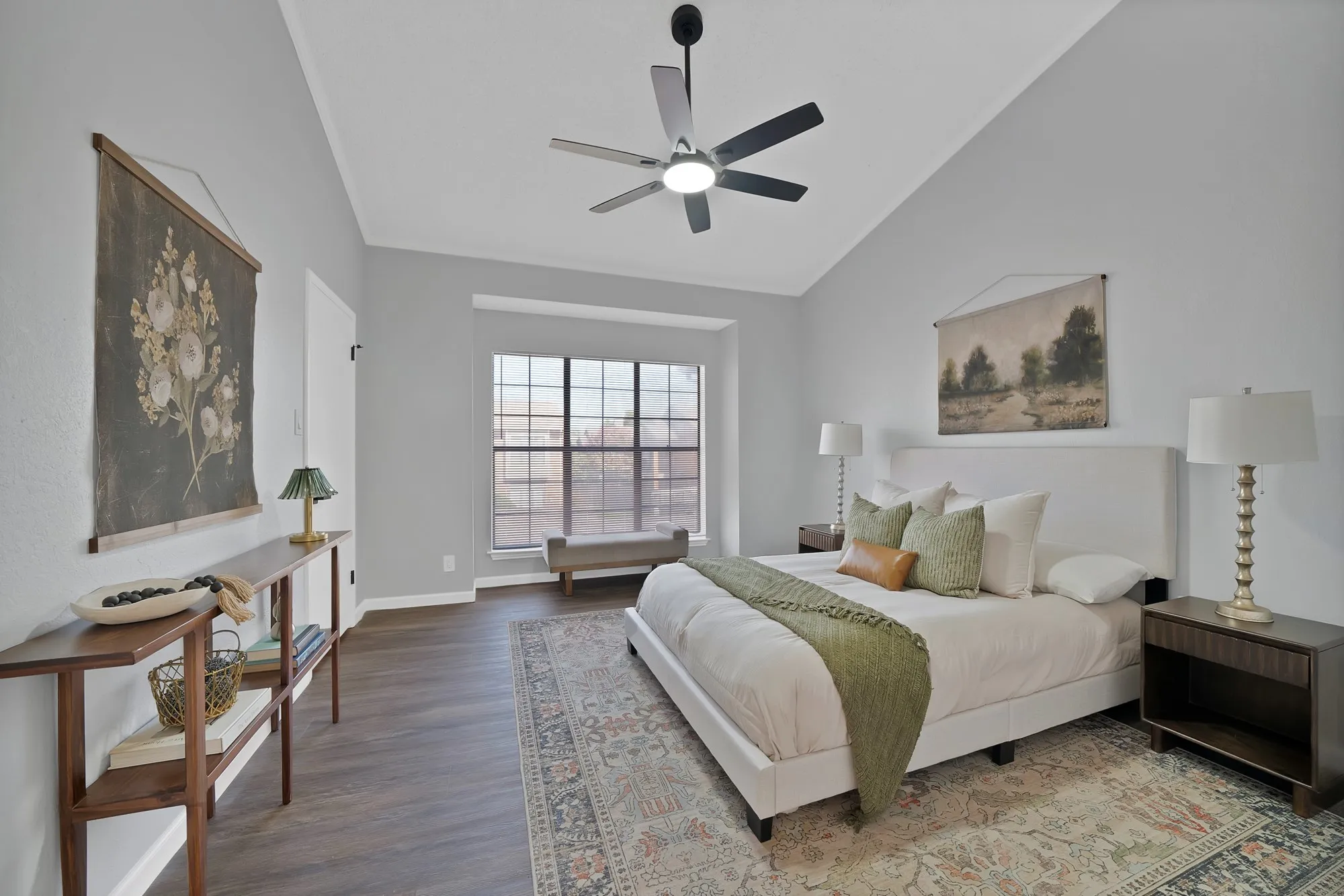 Condominium For Sale in Tarrant County , 412 Pebble Way 251, Arlington, Texas 76006, 2 Bedroom, 1 Bathroom, Garage spaces, 896 Sqft, built in 1983, mls#21407942, Real Estate Agent in Arlington, Homes For Sale in Tarrant county, Homes For Sale in Arlington, Realtor in Arlington Texas, Real Estate Brokerage Independent Realty Texas, Luminita Cordes Realtor