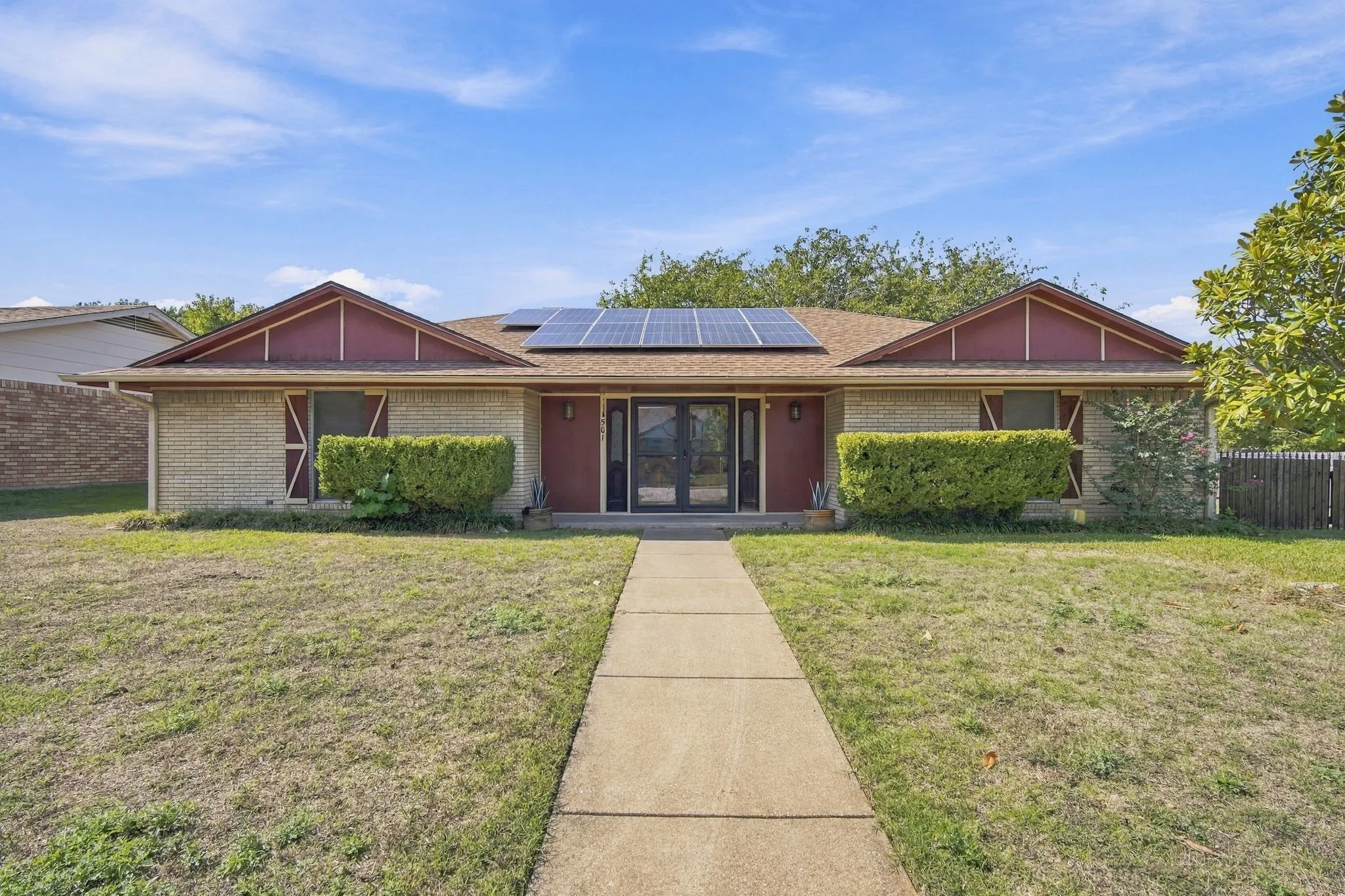 Single Family Residence For Sale